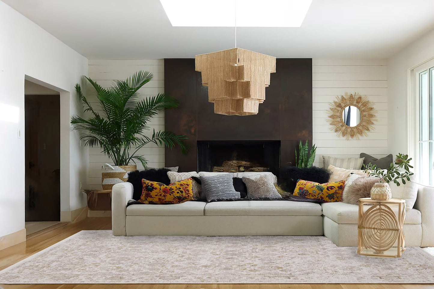 Lara Traditional Beige/Cream Floral Low Pile Rug