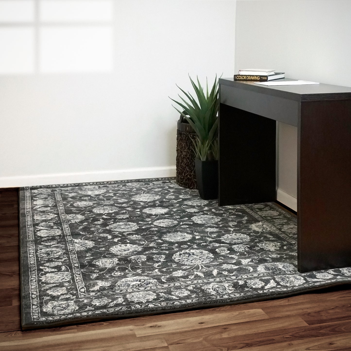 Ancient Garden Traditional Charcoal/Silver Classic Medium Pile Rug