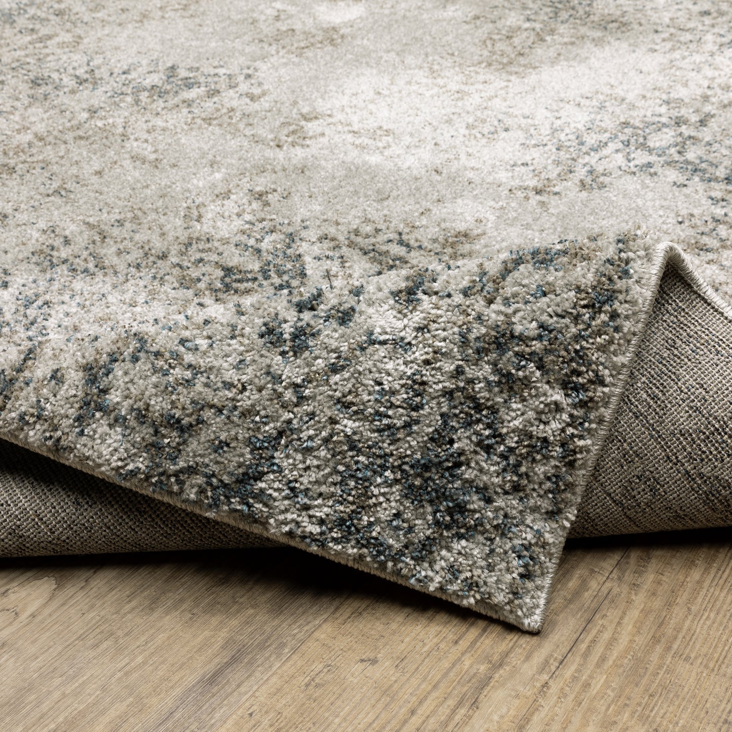 Alton Distressed Beige/ Grey Oriental Cut Pile Rug