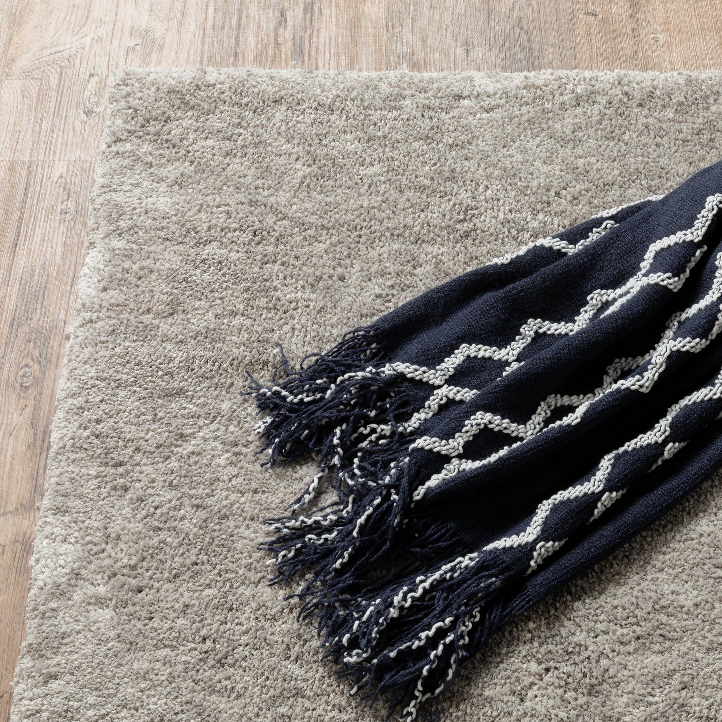 Heavenly Shag Grey/ Grey Solid Cut Pile Rug