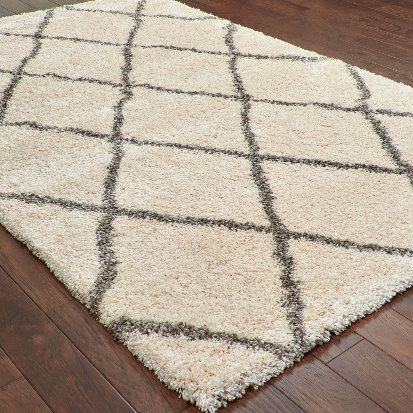 Henderson Lattice Ivory/ Grey Shag Cut Pile Rug