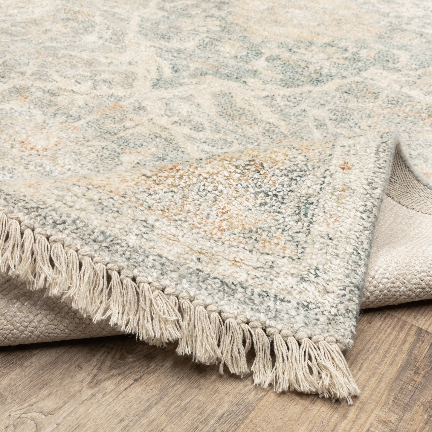 Malabar Medallion Grey/ Beige Distressed Cut Pile Rug