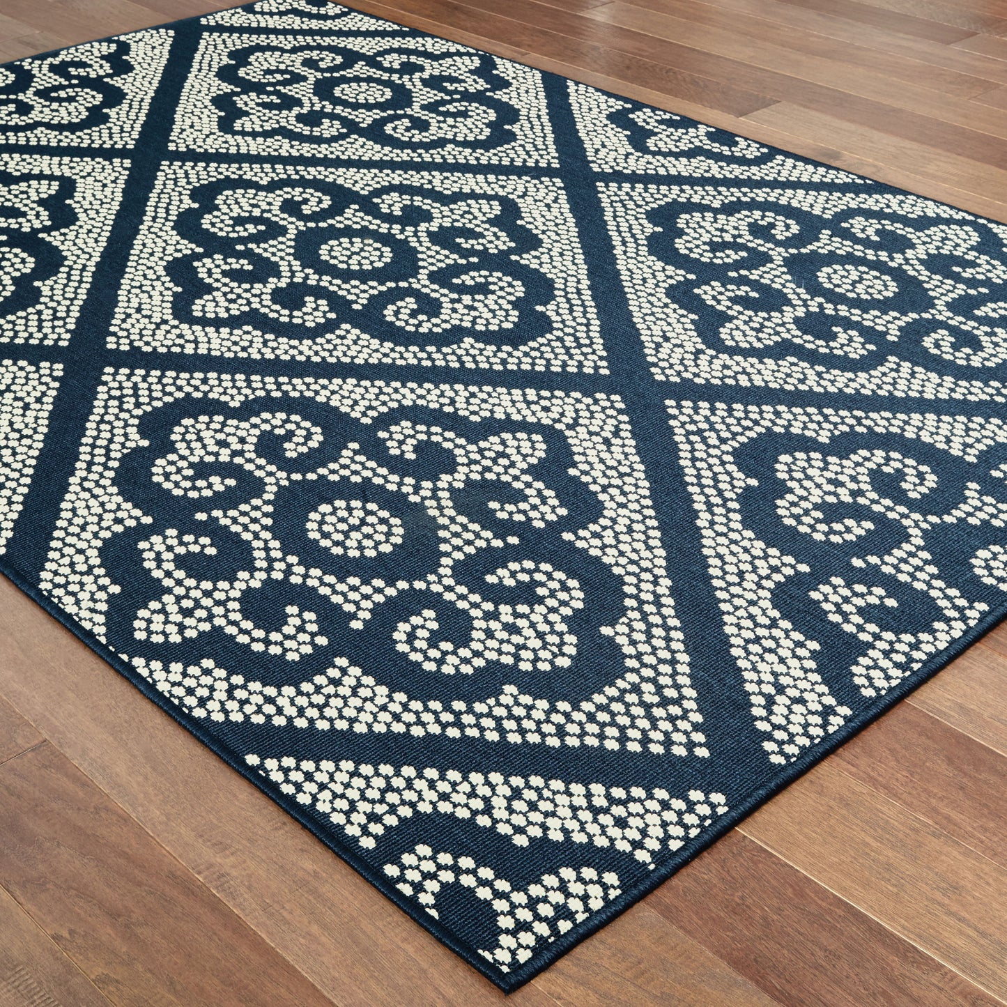 Marina Lattice Navy/ Ivory Outdoor Loop Pile Rug