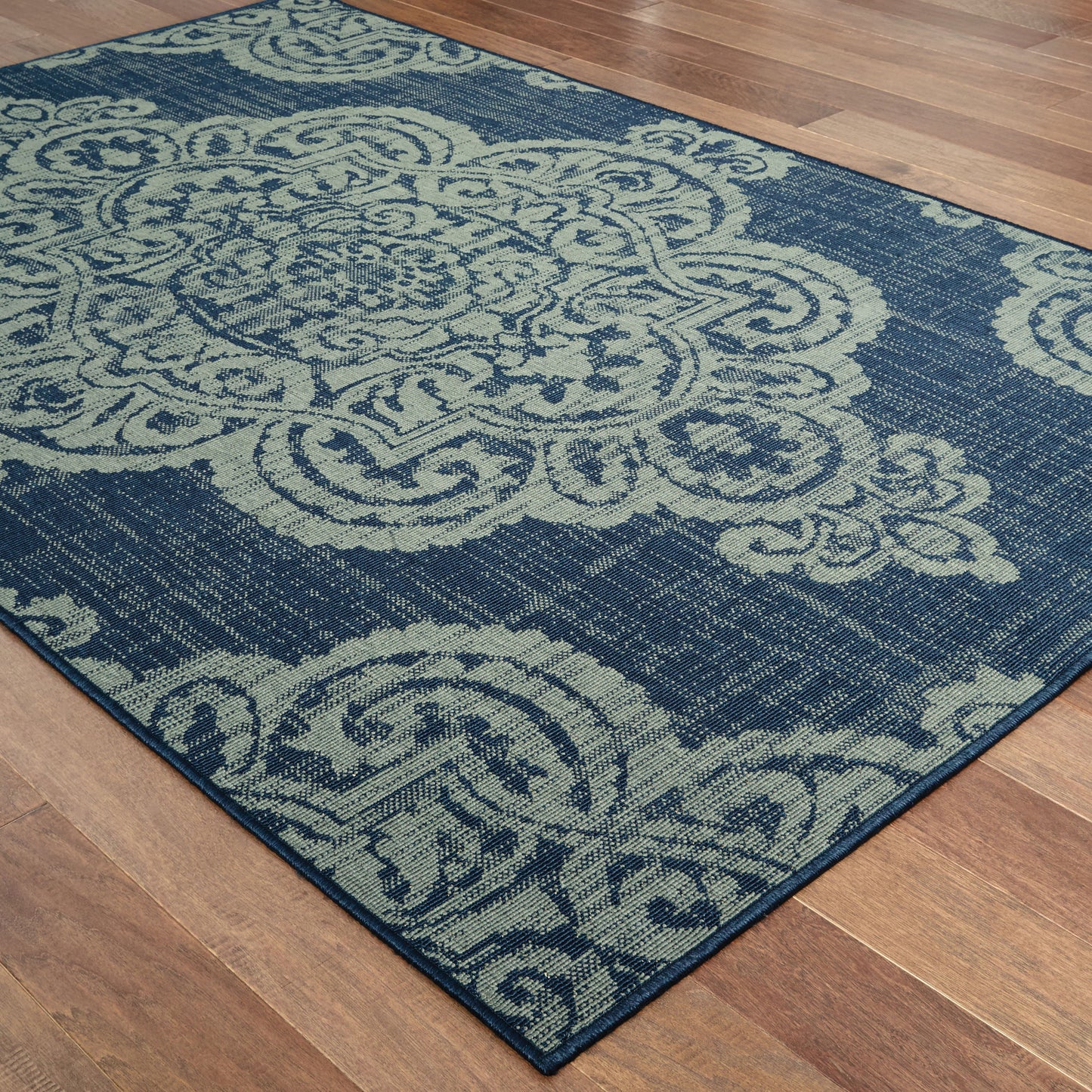 Marina Medallion Navy/ Grey Outdoor Loop Pile Rug