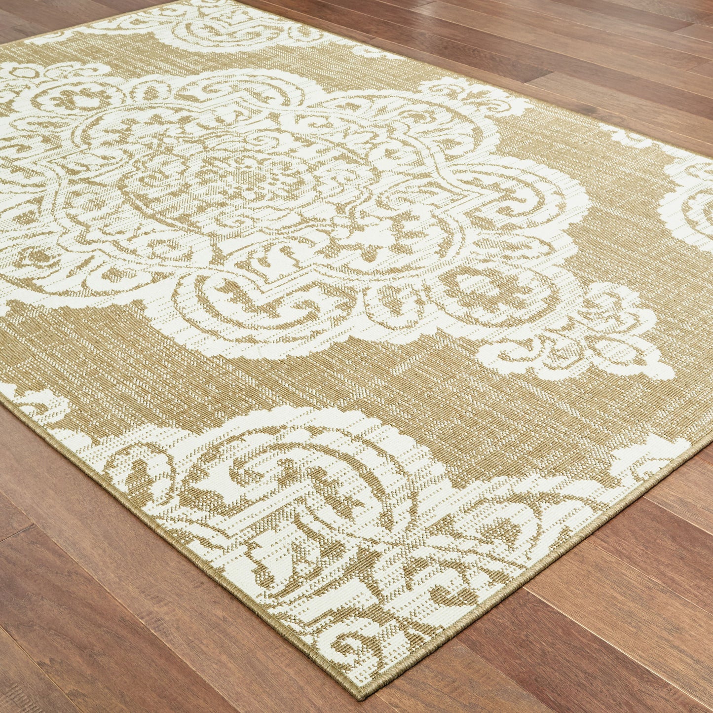 Marina Medallion Tan/ Ivory Outdoor Loop Pile Rug