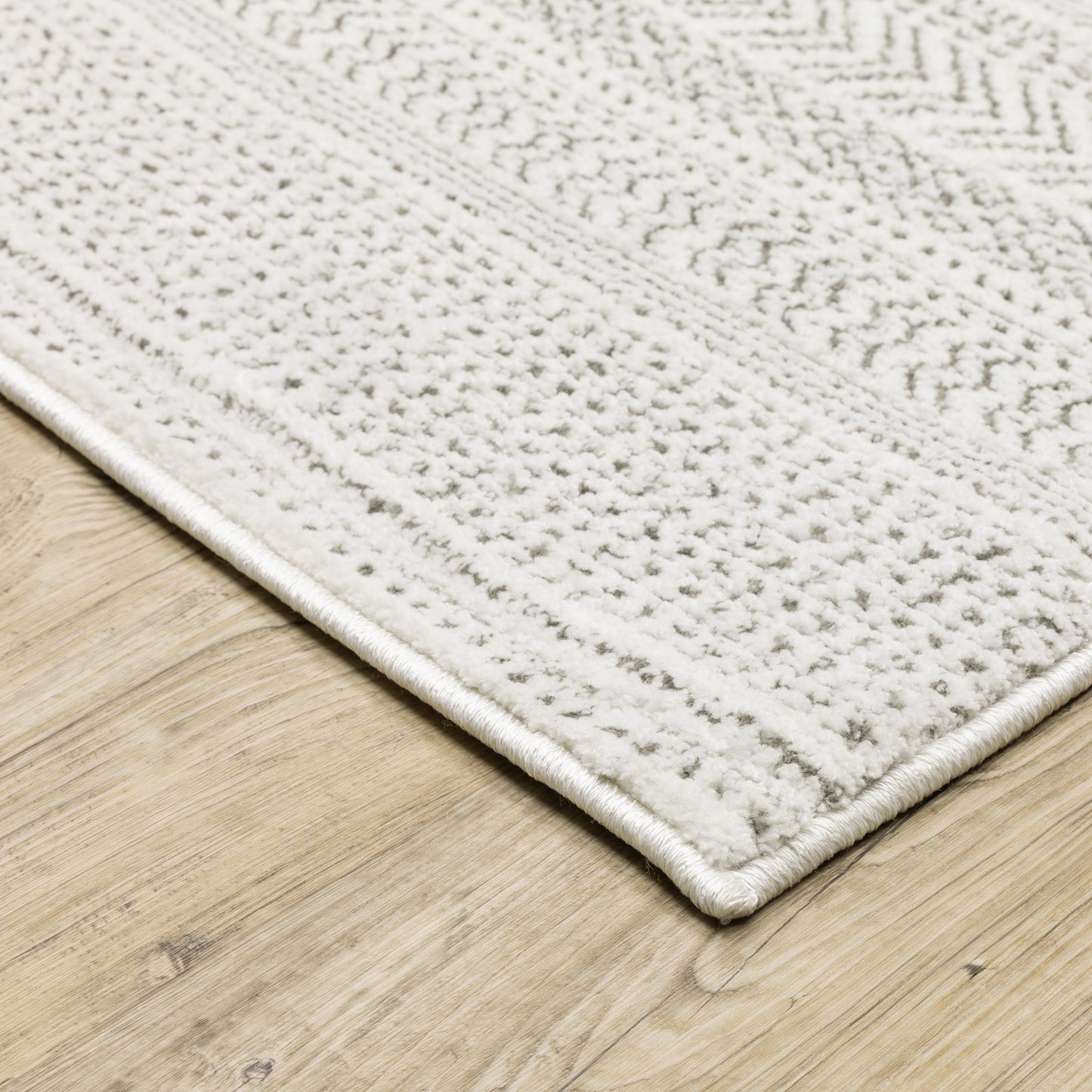 Montecito 4929E White Stripe Rug