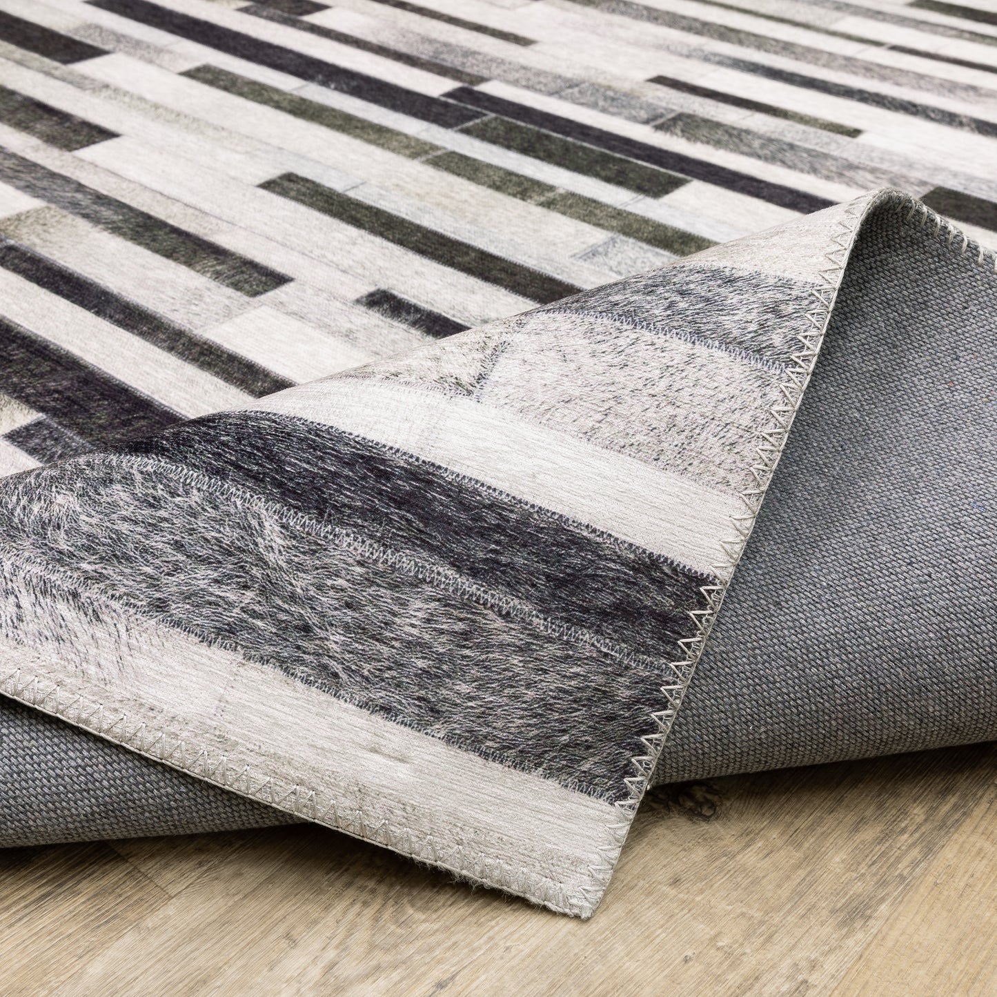 Myers Park Animal Grey/ Charcoal Geometric Flat Weave Rug