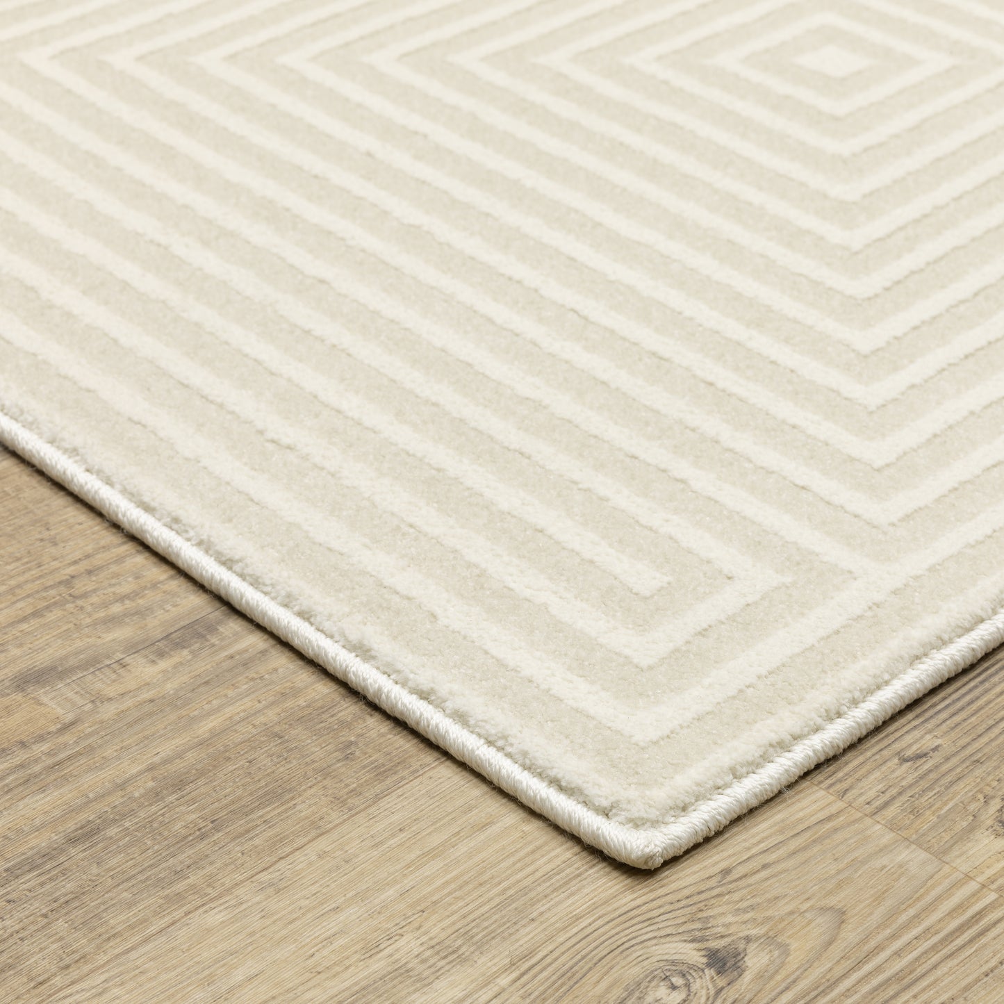 Raylan RAY04 Ivory Geometric Rug