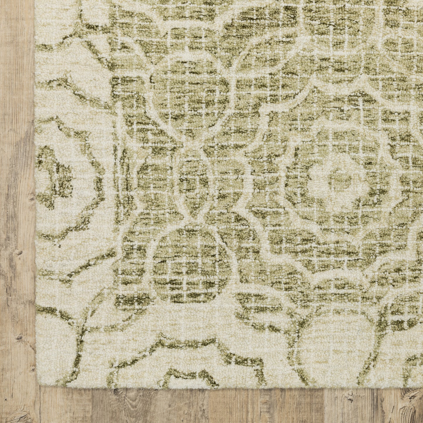 Tallavera Distressed Green/ Ivory Geometric Loop Pile Rug