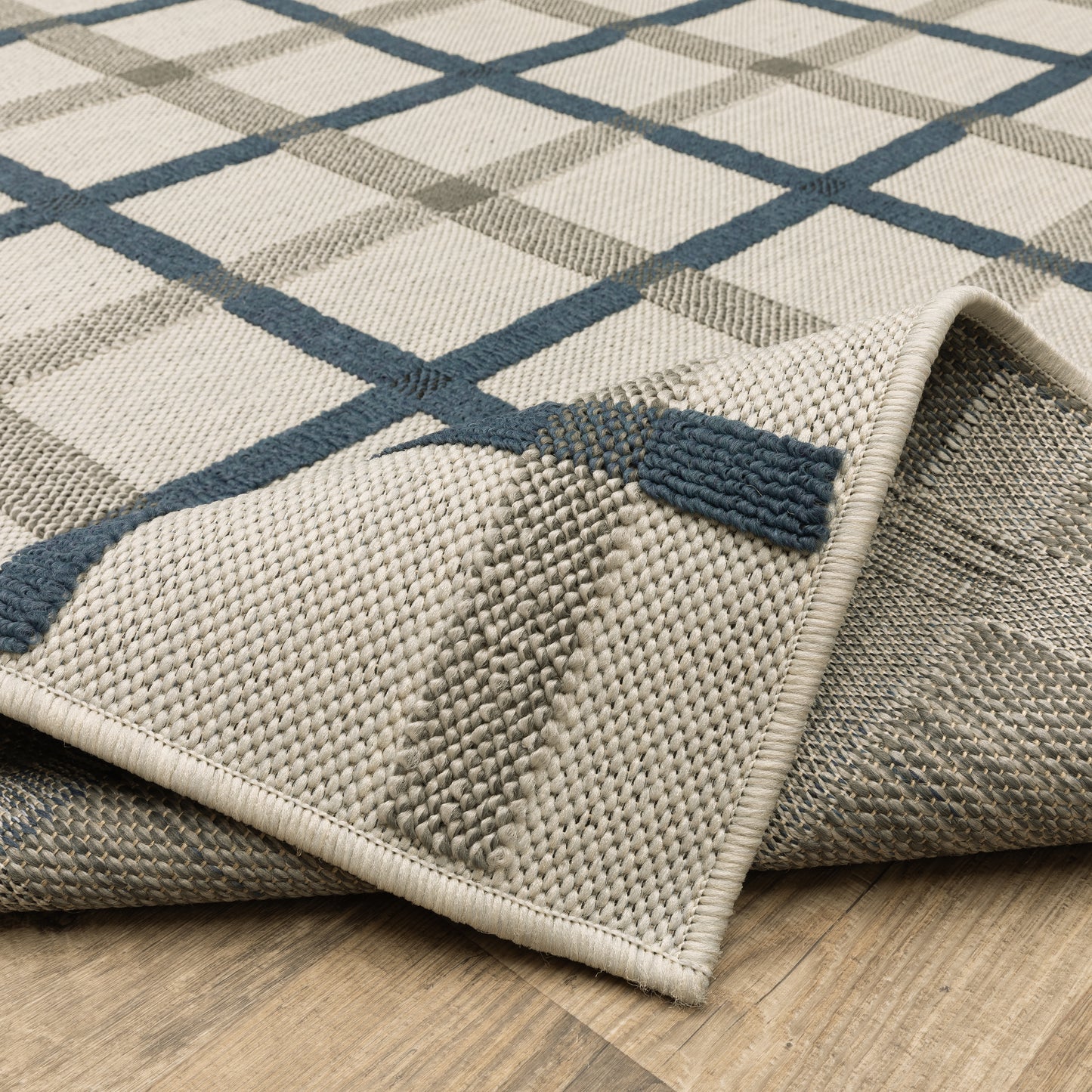 Torrey Outdoor Beige/ Blue Geometric Loop Pile Rug