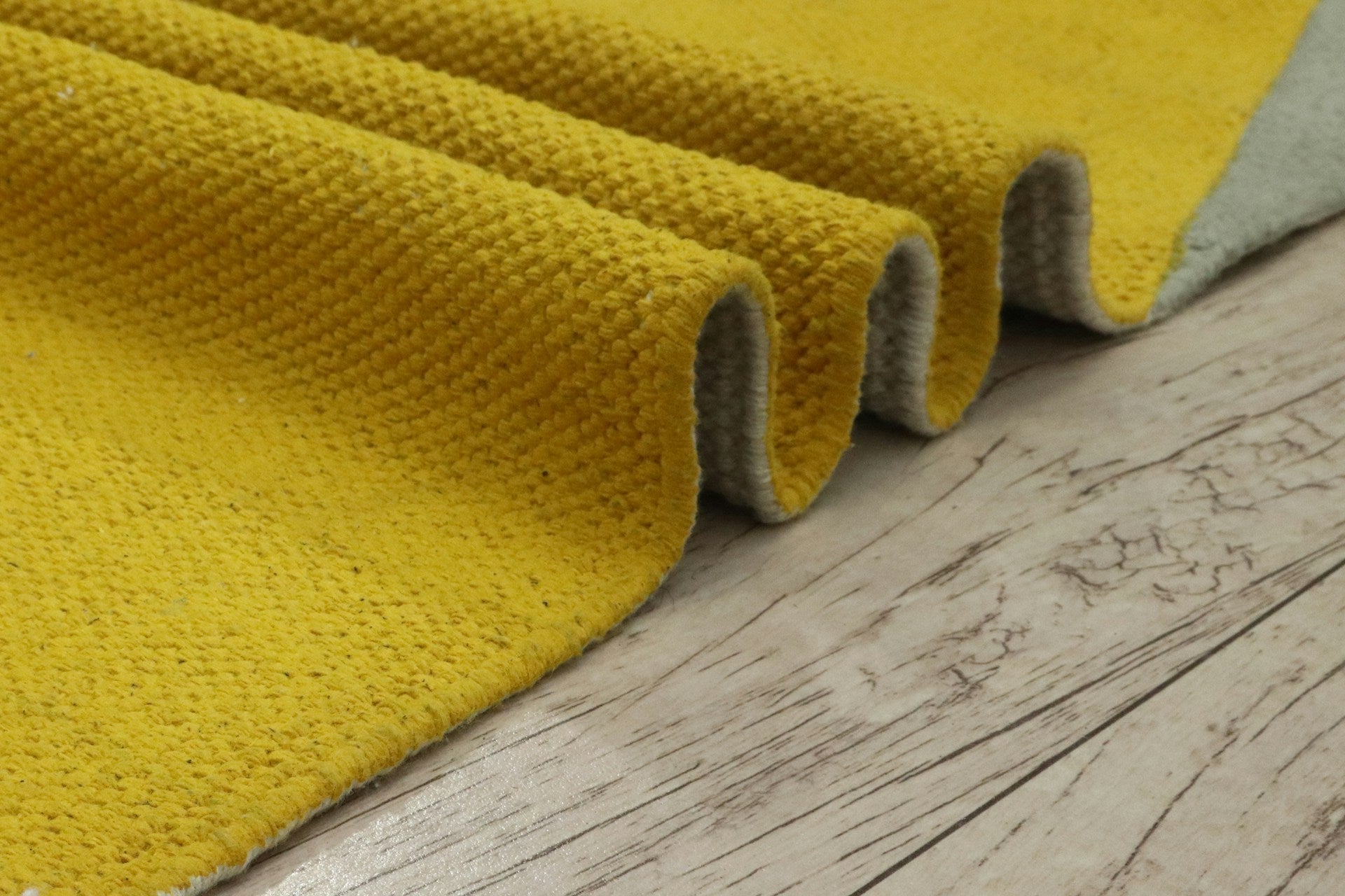 How To Pick Custom Size Area Rugs For Open Floor Plans