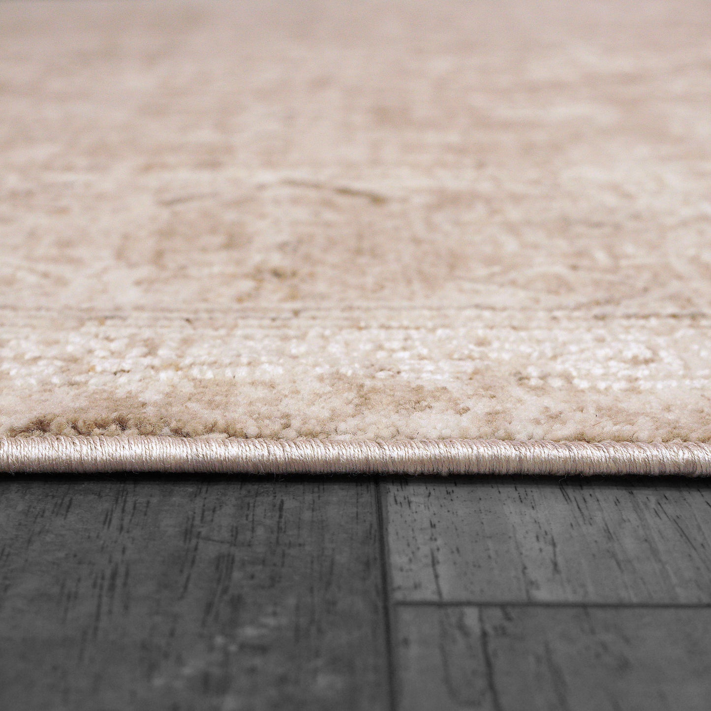 Sahara Transitional Beige/Ivory Medallion Low Pile Rug