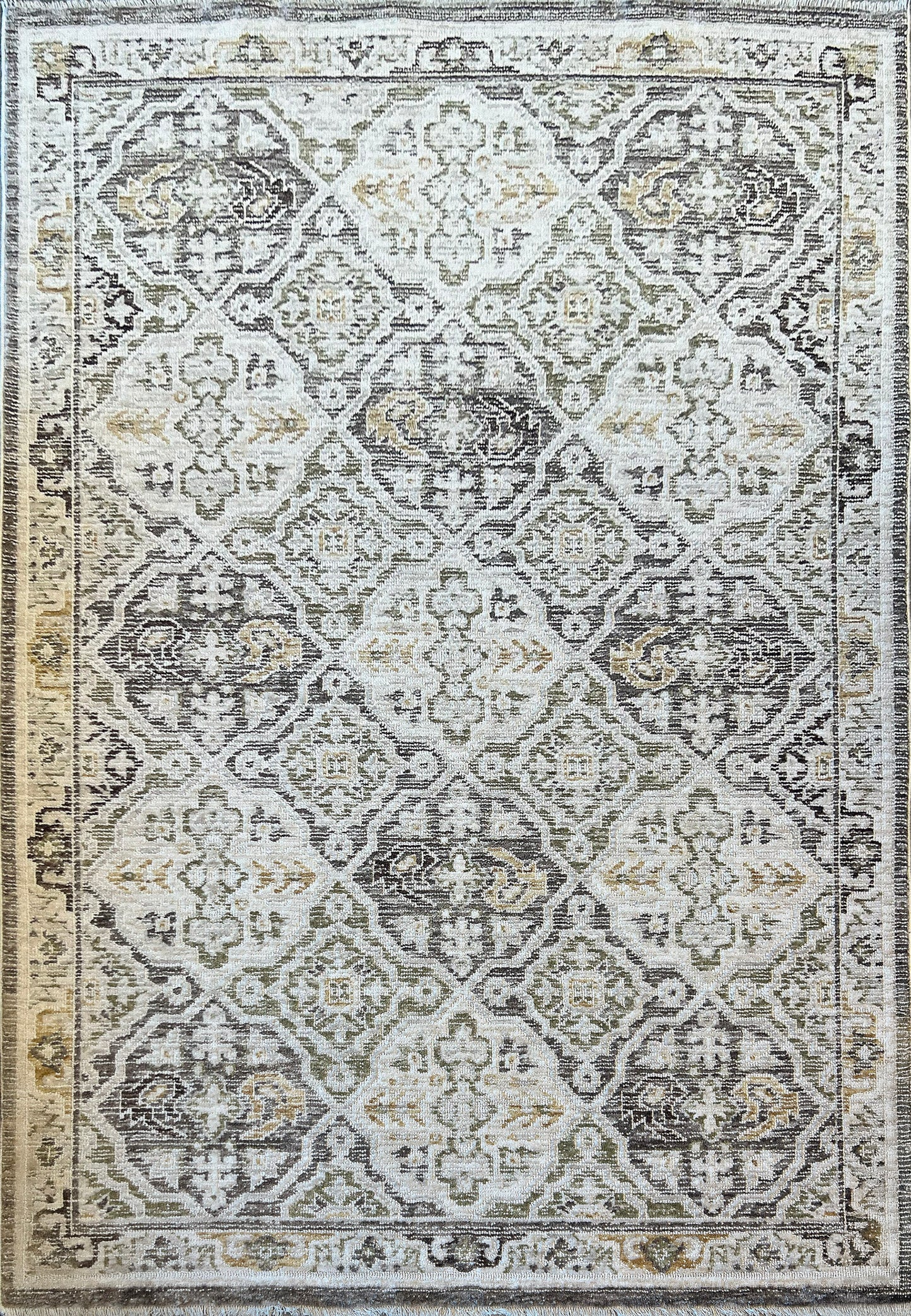 Calypso Traditional Cream/Grey/Multi Medallion Medium Pile Rug