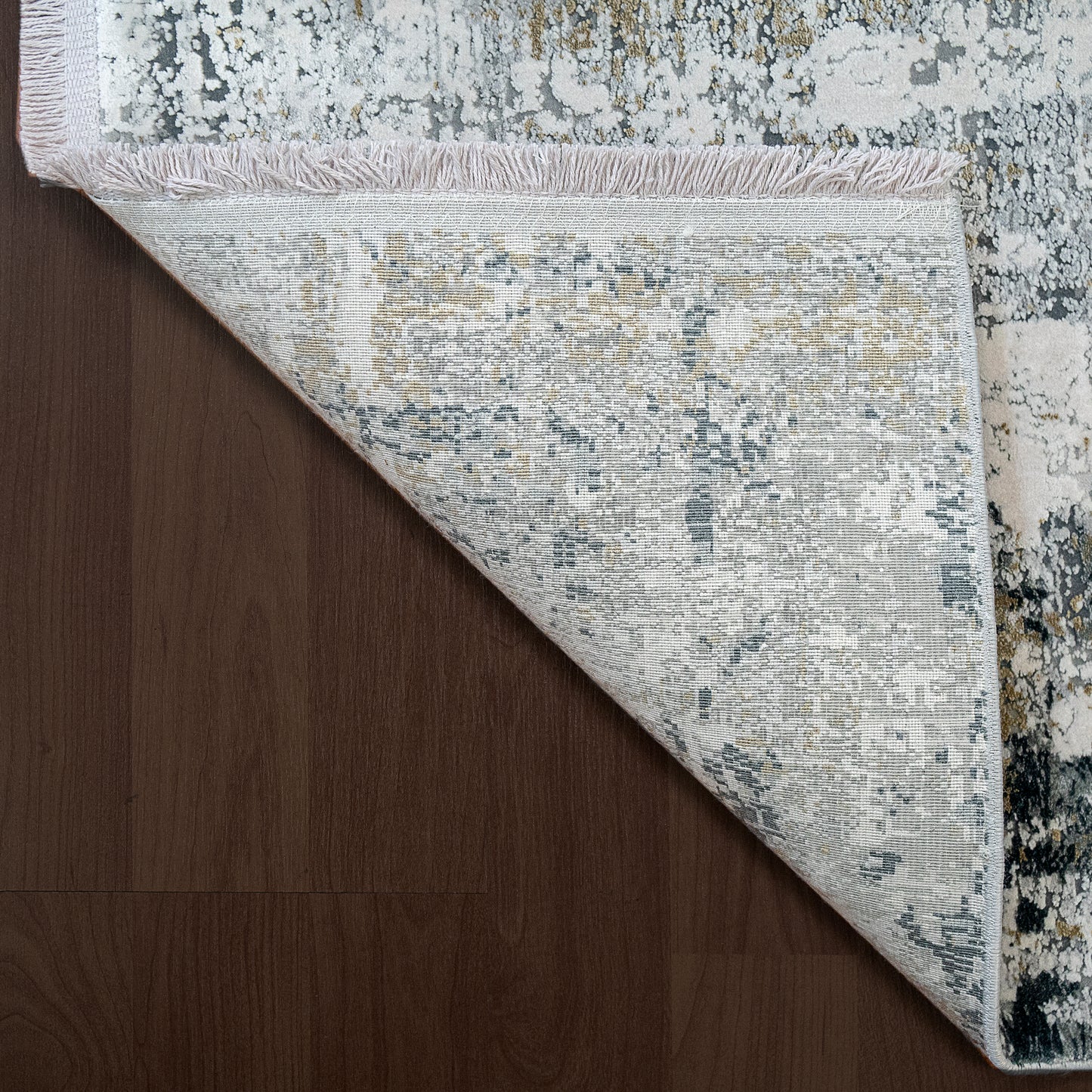 Ruby Modern Ivory/Grey Distressed Low Pile Rug