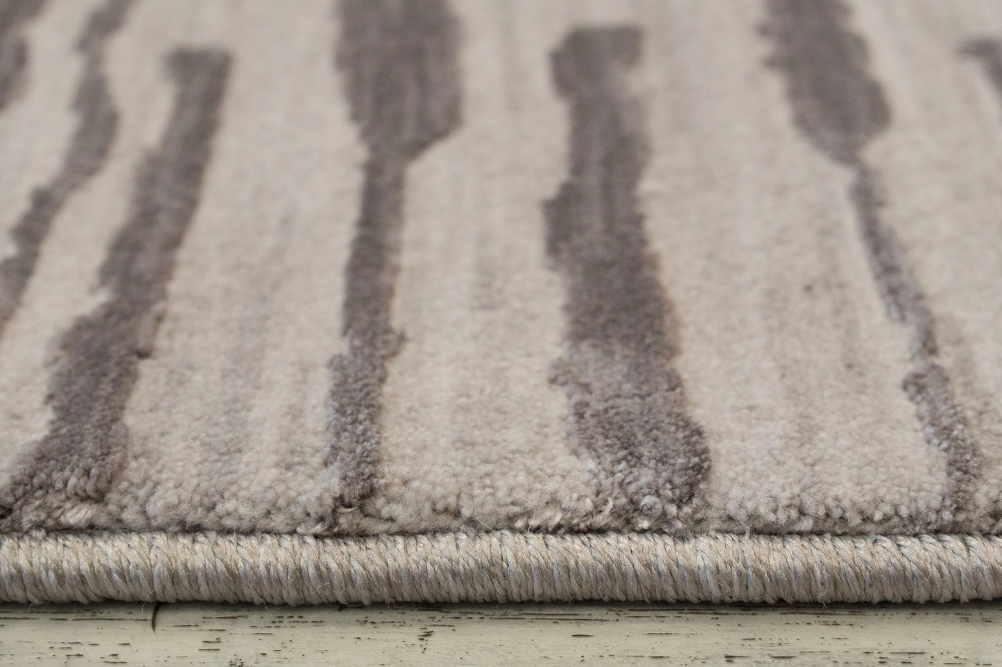 Mesa Modern Silver Abstract Low Pile Rug