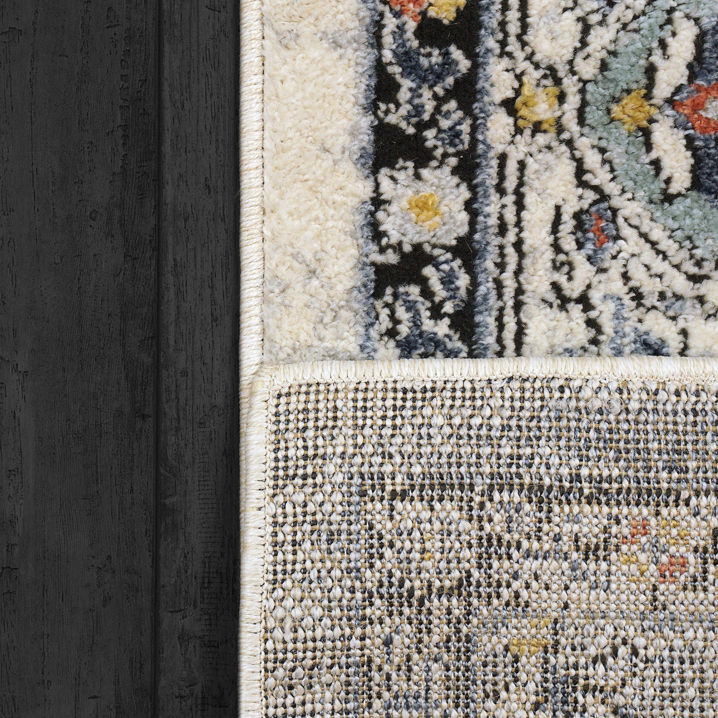 Mabel Traditional Ivory/Navy/Multi Oriental Low Pile Rug