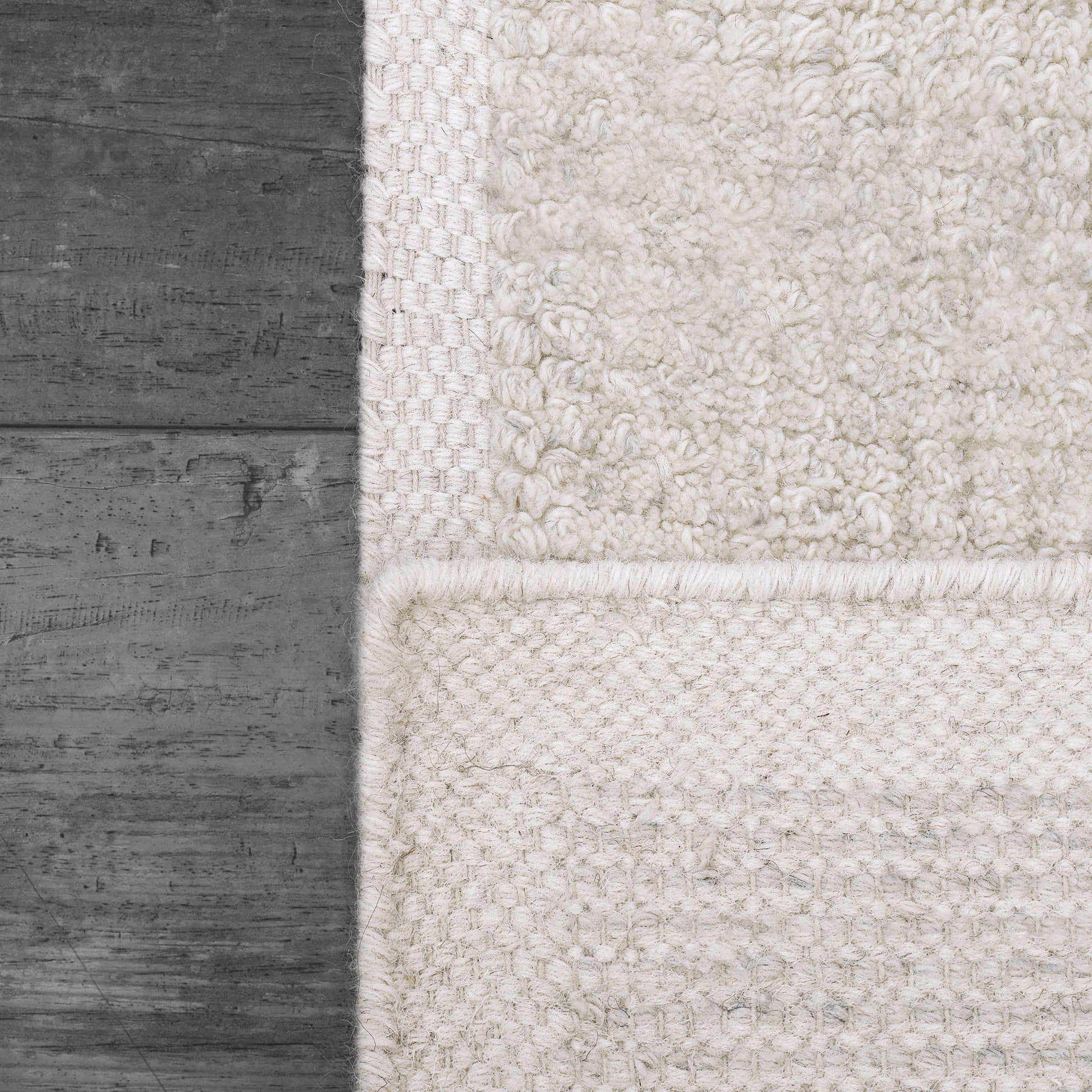 IVY 6990 Ivory – corner