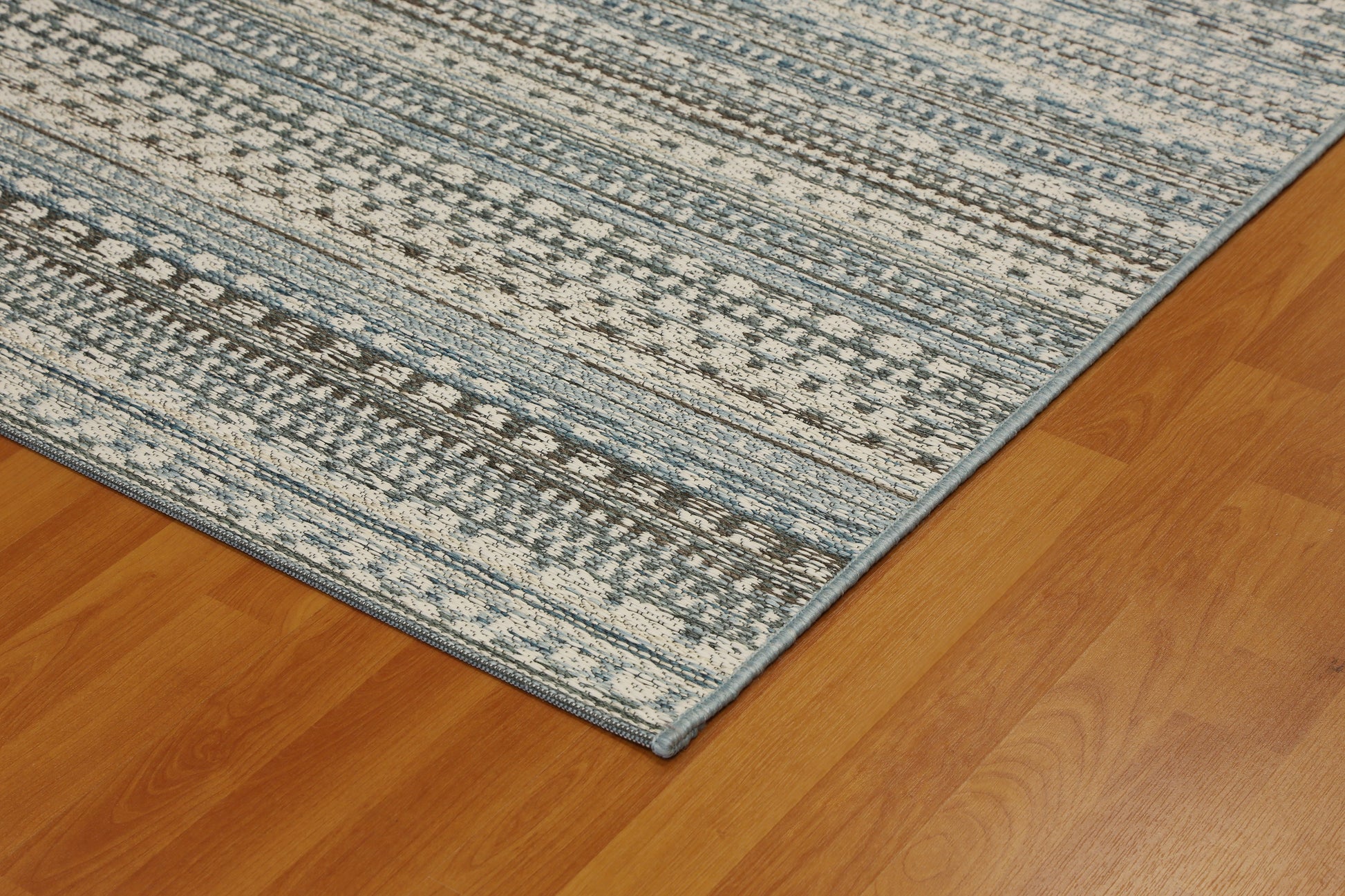 BRIGHTON 8570 Beige/Blue – corner