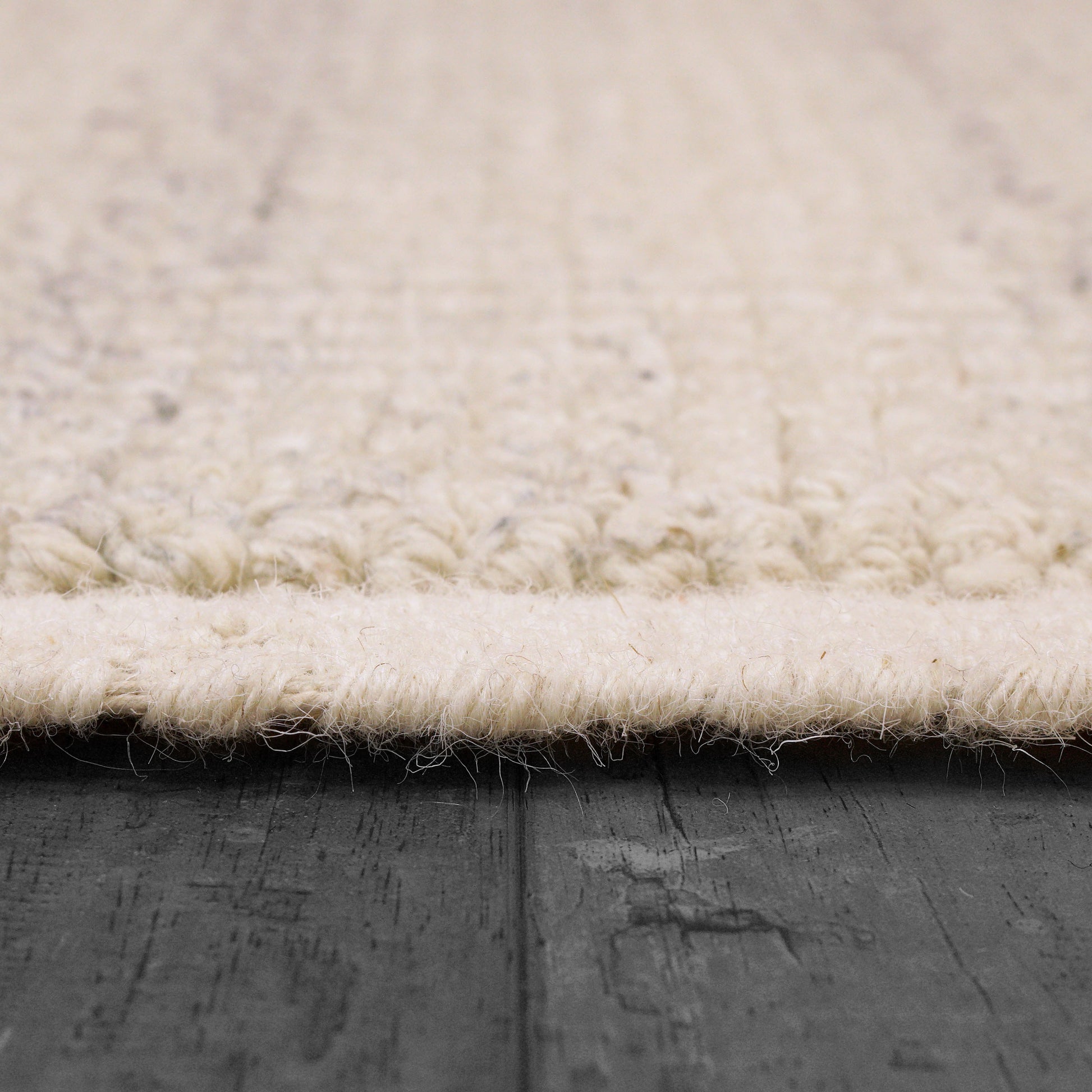 IVY 6990 Ivory/Silver – pile