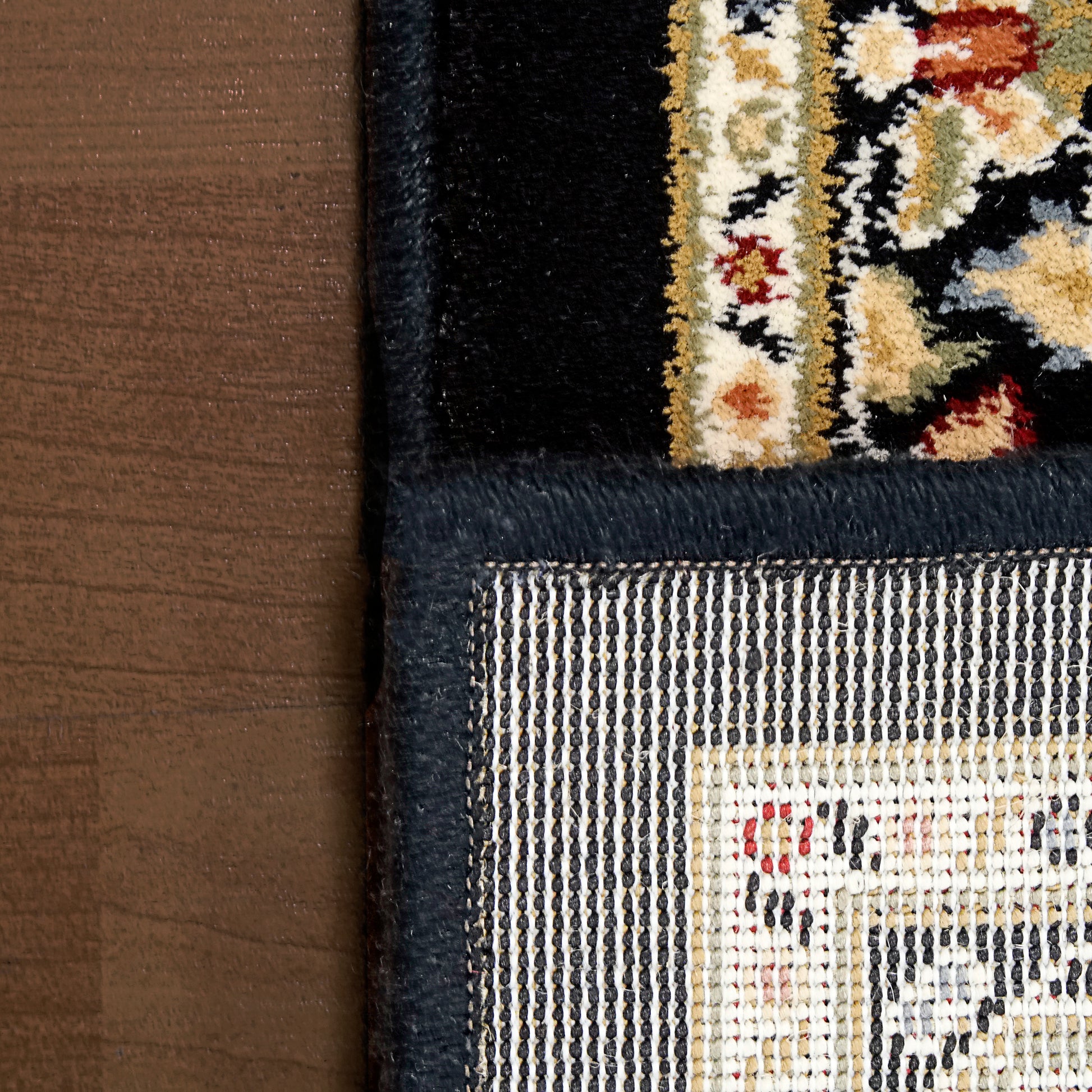 Ancient Garden Traditional Black/Ivory Classic Medium Pile Rug