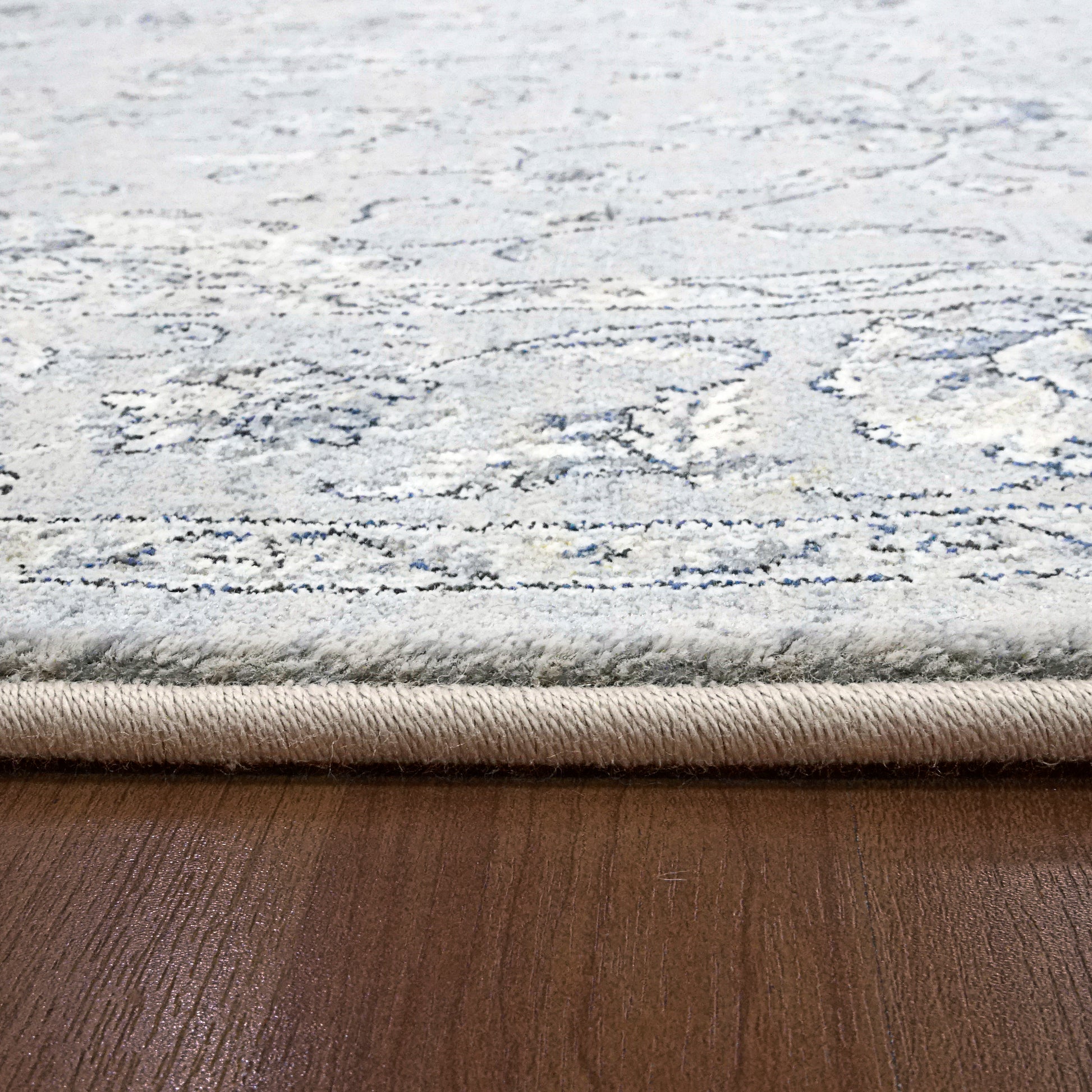 Ancient Garden Traditional Silver/Grey Classic Medium Pile Rug