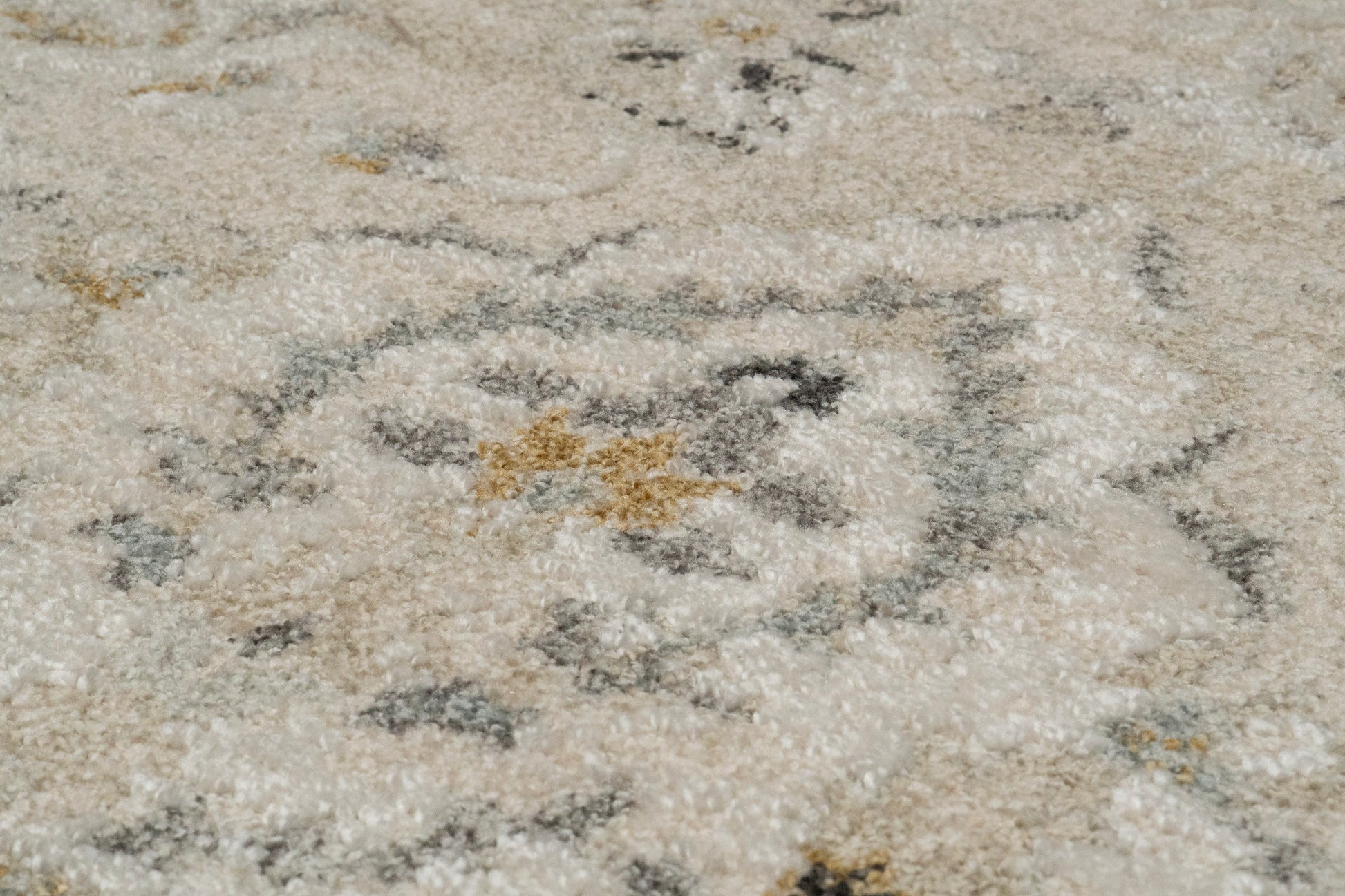 Annalise Traditional Cream/Blue Oriental Medium Pile Rug