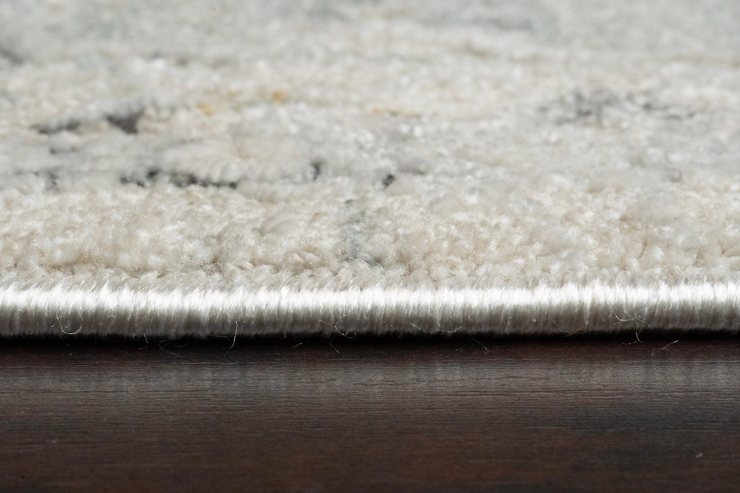 Annalise Traditional Cream/Blue Oriental Medium Pile Rug