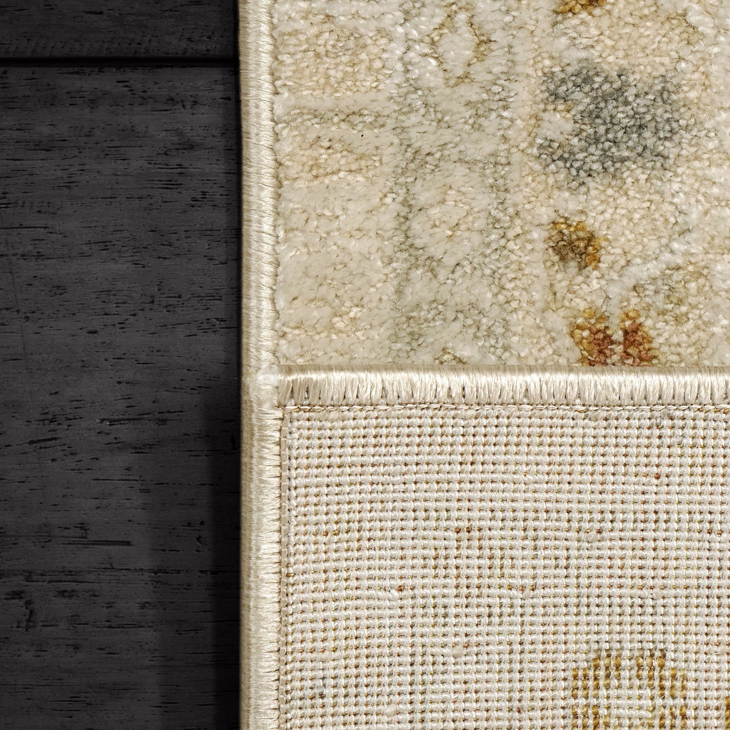 Annalise Traditional Beige/Cream Oriental Medium Pile Rug