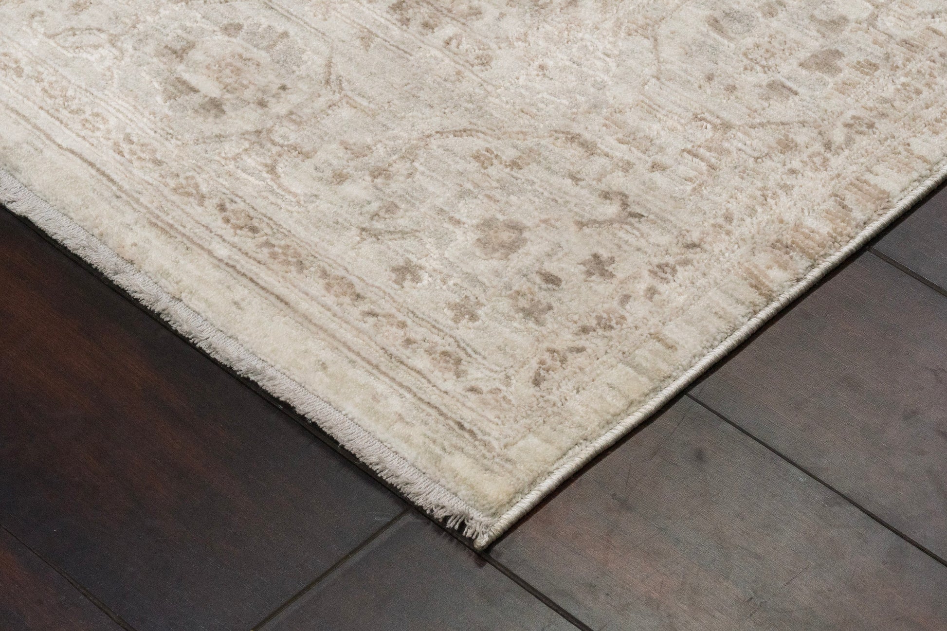 Artemis Traditional Beige/Grey Damask Low Pile Rug