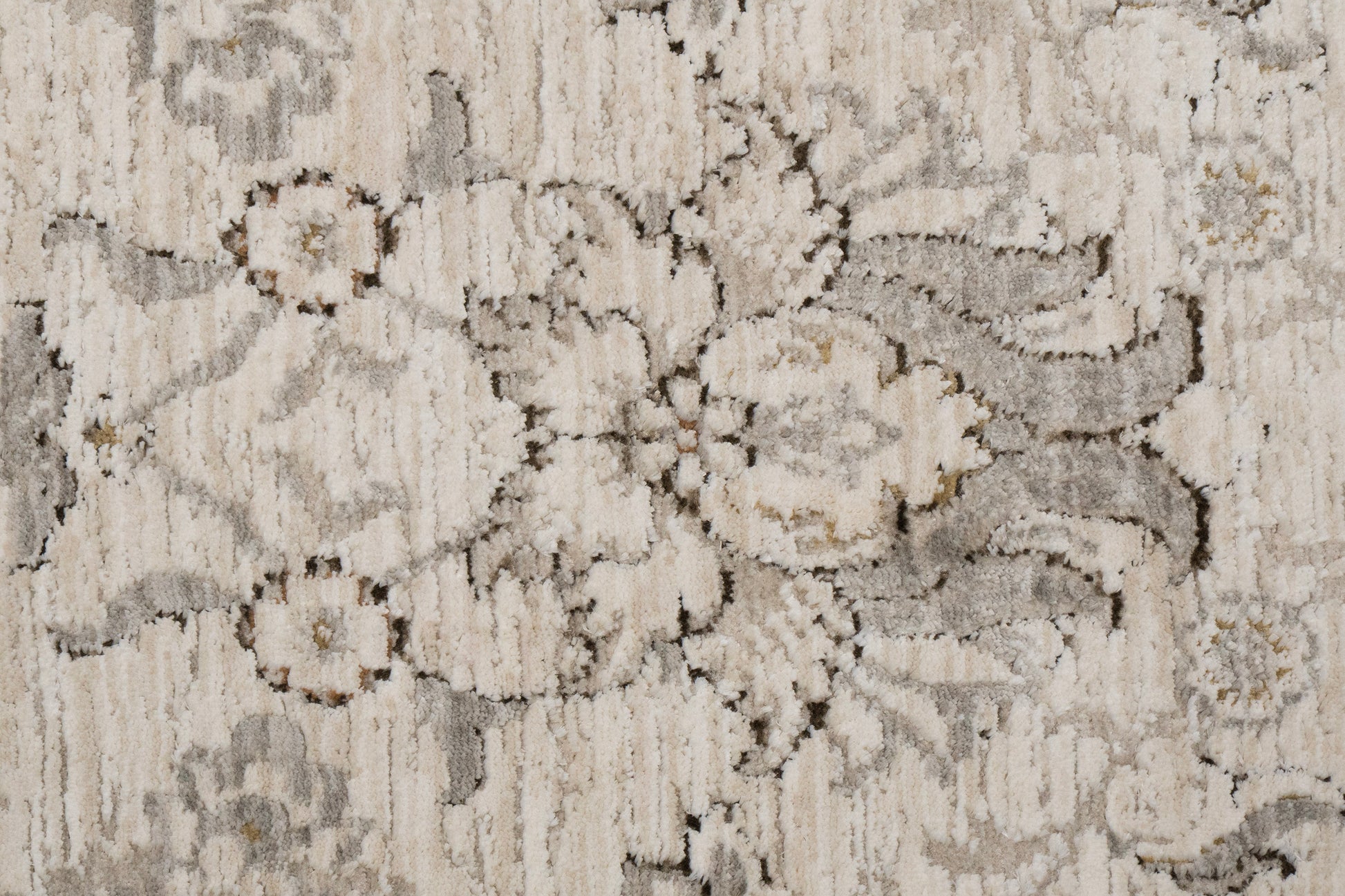 Artemis Traditional Grey/Beige Damask Medium Pile Rug