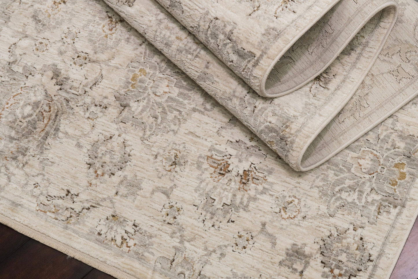 Artemis Traditional Grey/Beige Damask Medium Pile Rug