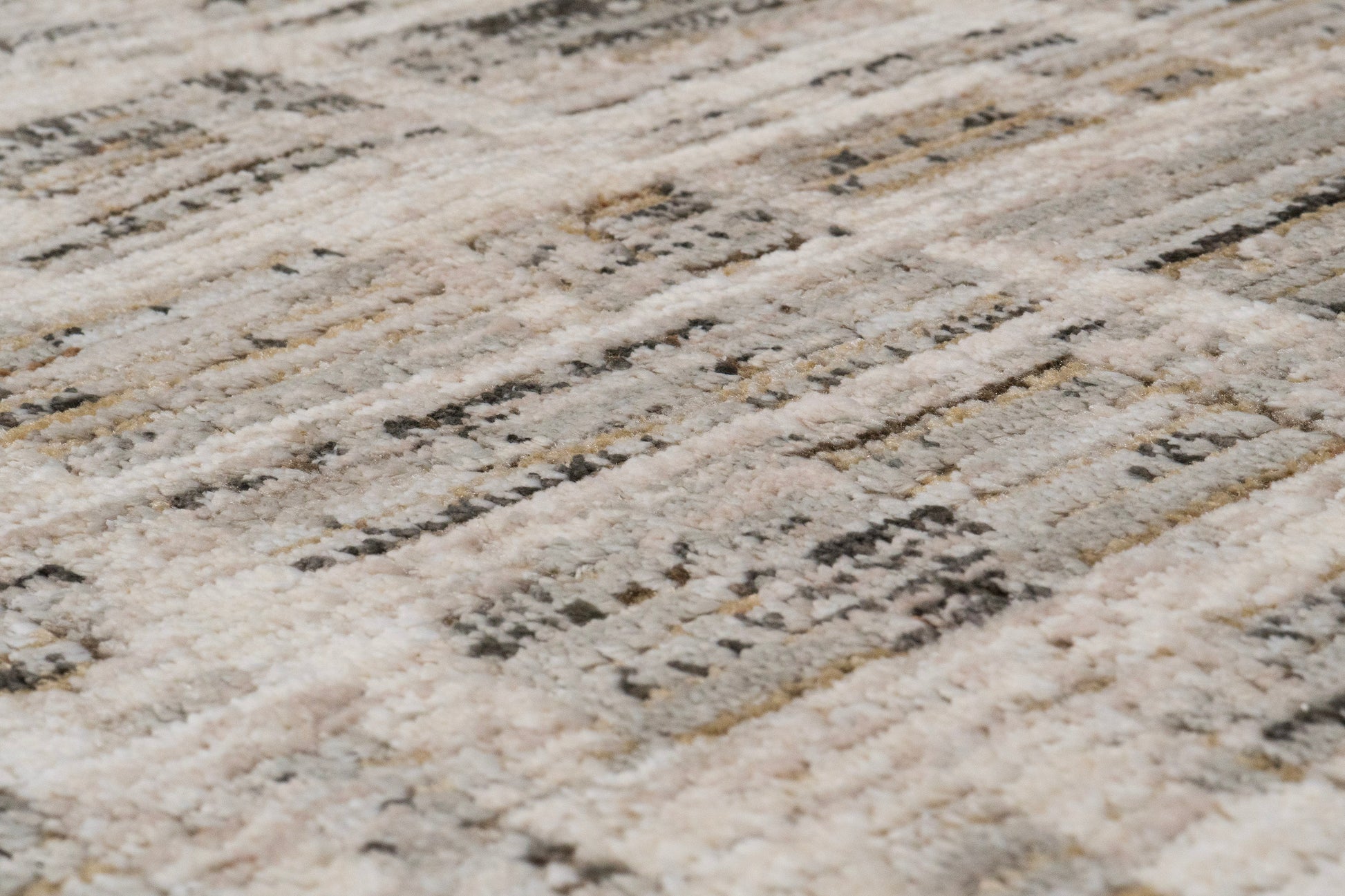 Artemis Modern Beige/Grey Geometric Medium Pile Rug