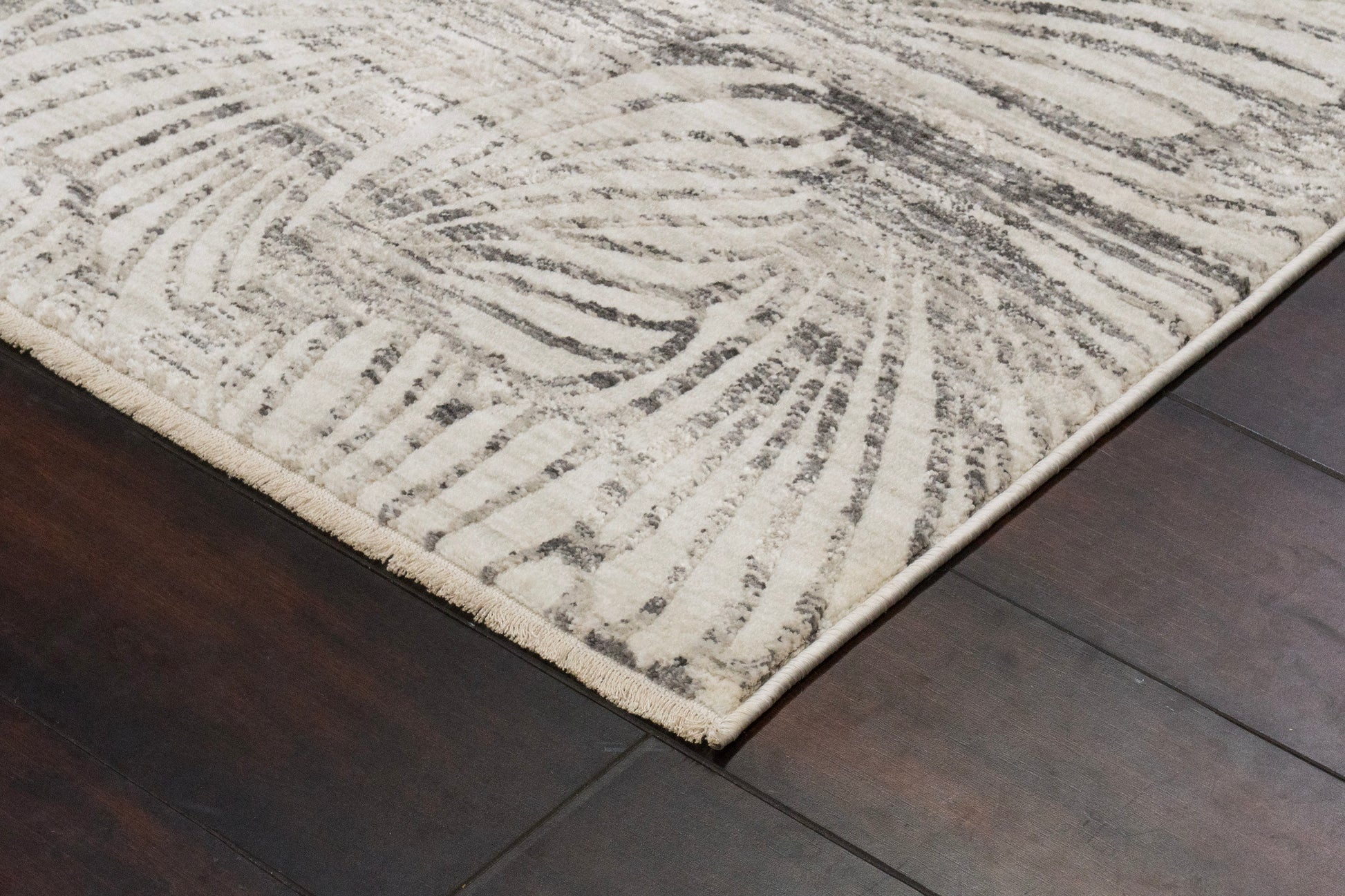 Artemis Modern Grey/Dark Grey Floral Medium Pile Rug
