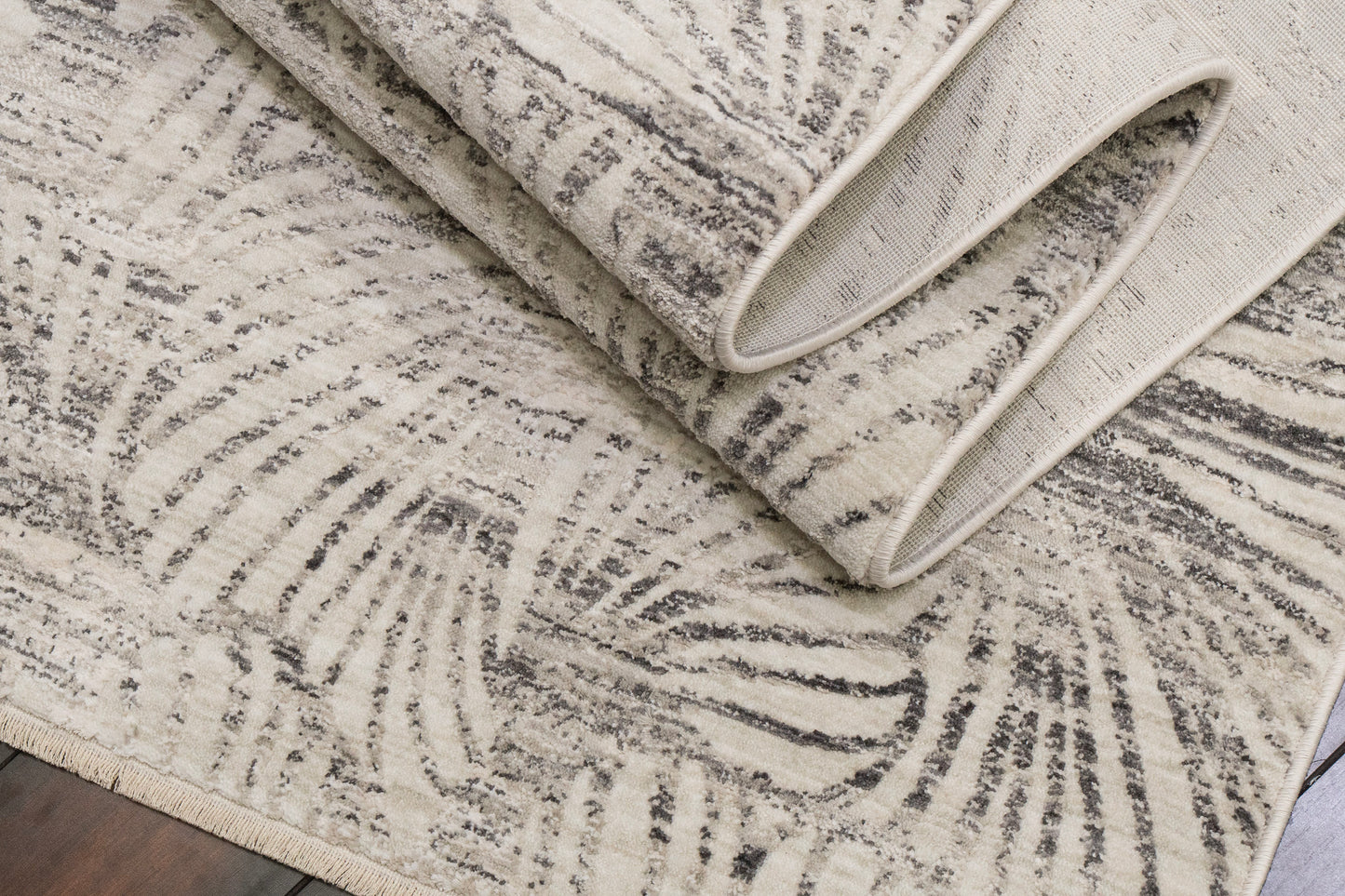 Artemis Modern Grey/Dark Grey Floral Medium Pile Rug