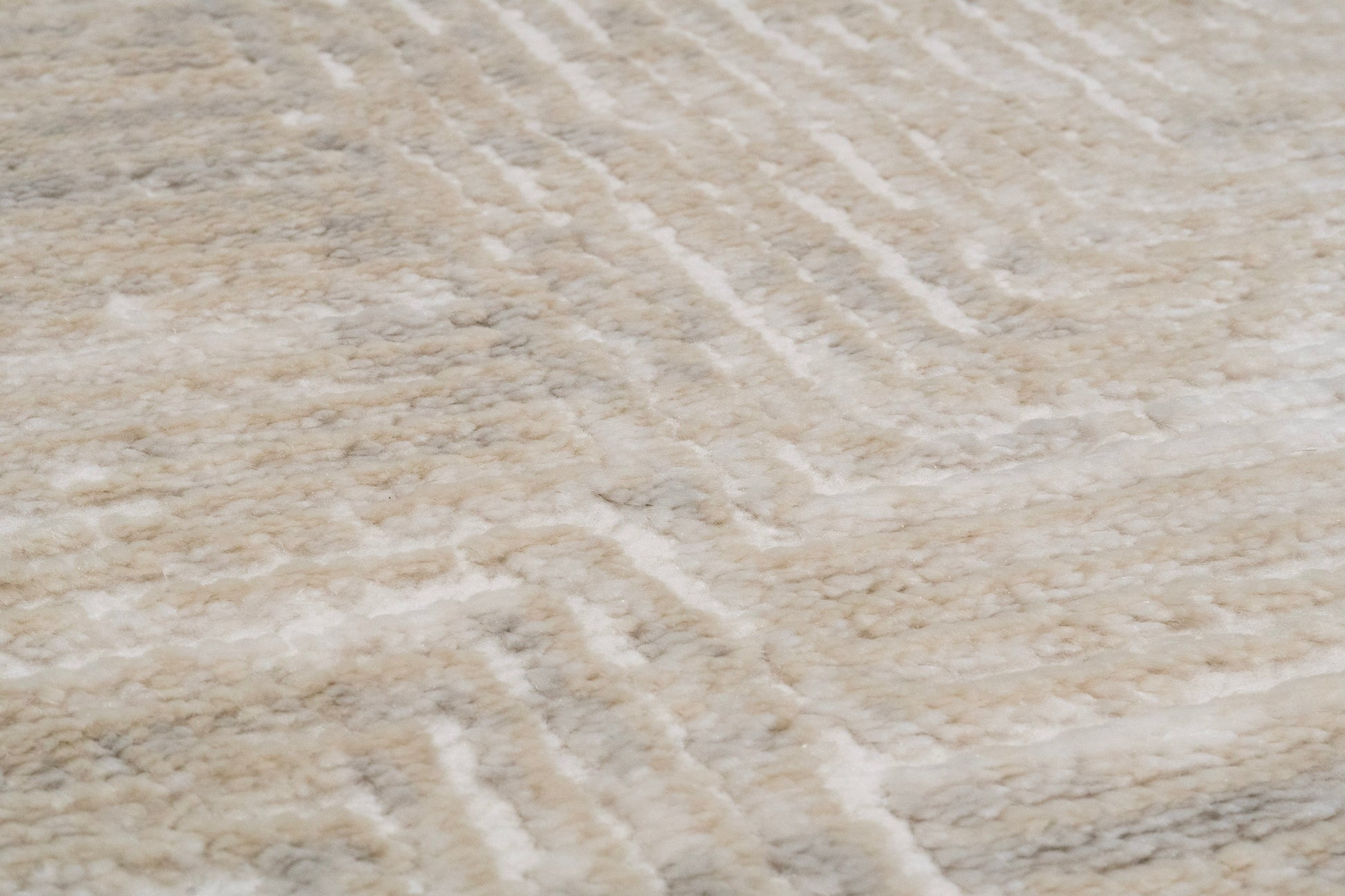 Arten Modern Light Grey Geometric Medium Pile Rug