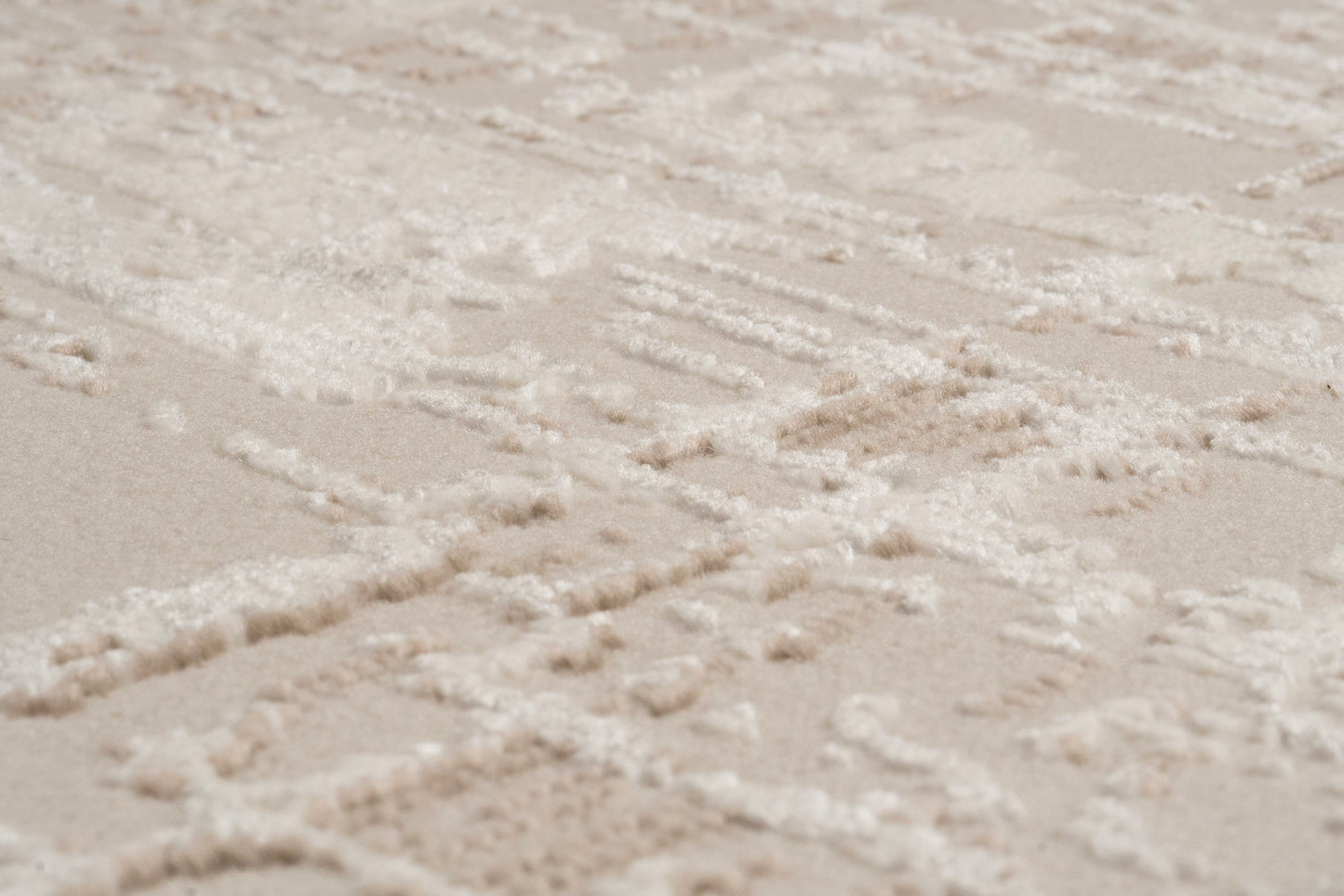 Atlas Modern Beige/Ivory Abstract Medium Pile Rug