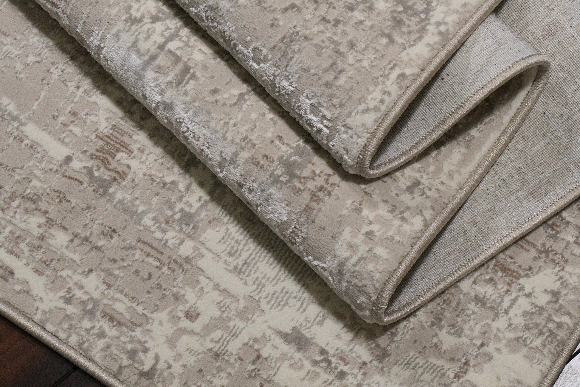 Atlas Modern Beige/Ivory Abstract Medium Pile Rug