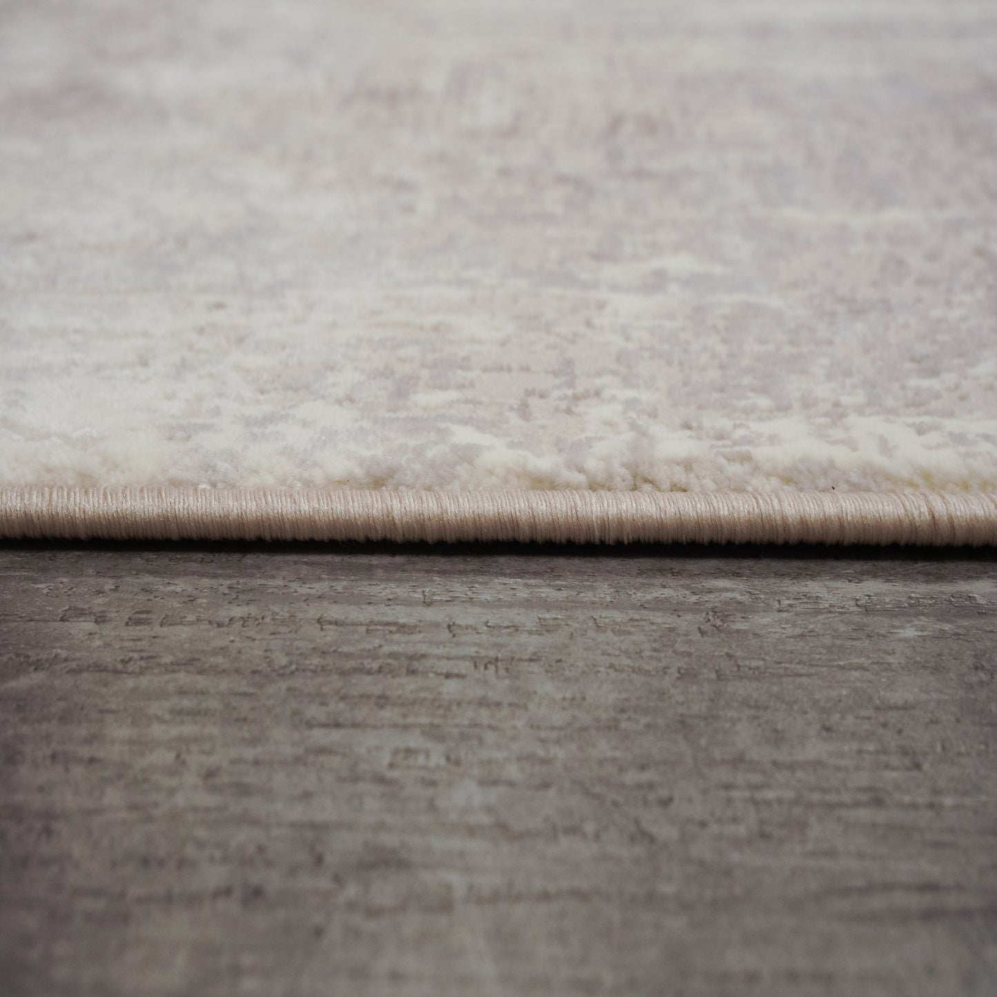 Atlas Modern Beige/Ivory Abstract Medium Pile Rug