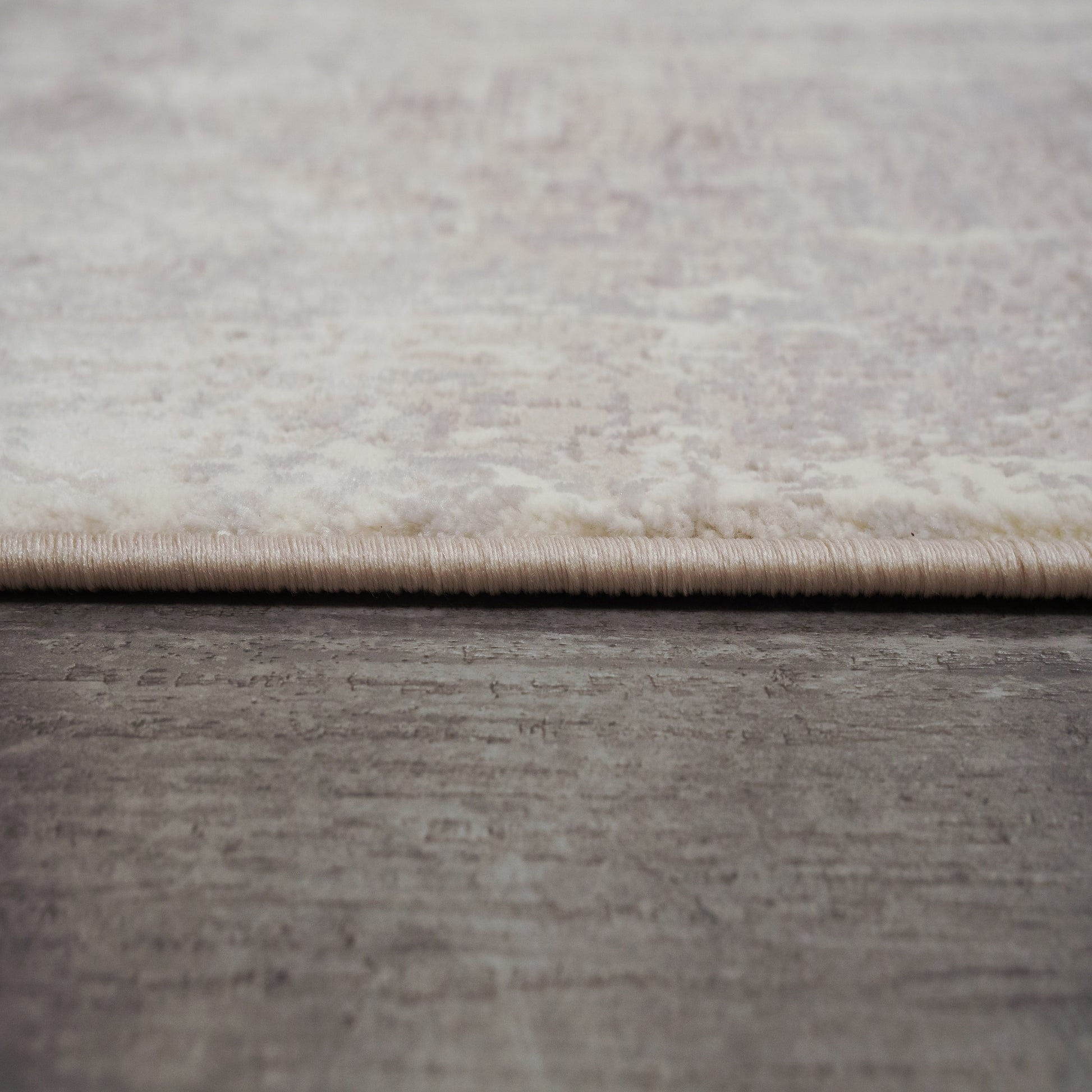 Atlas Modern Beige/Ivory Abstract Medium Pile Rug