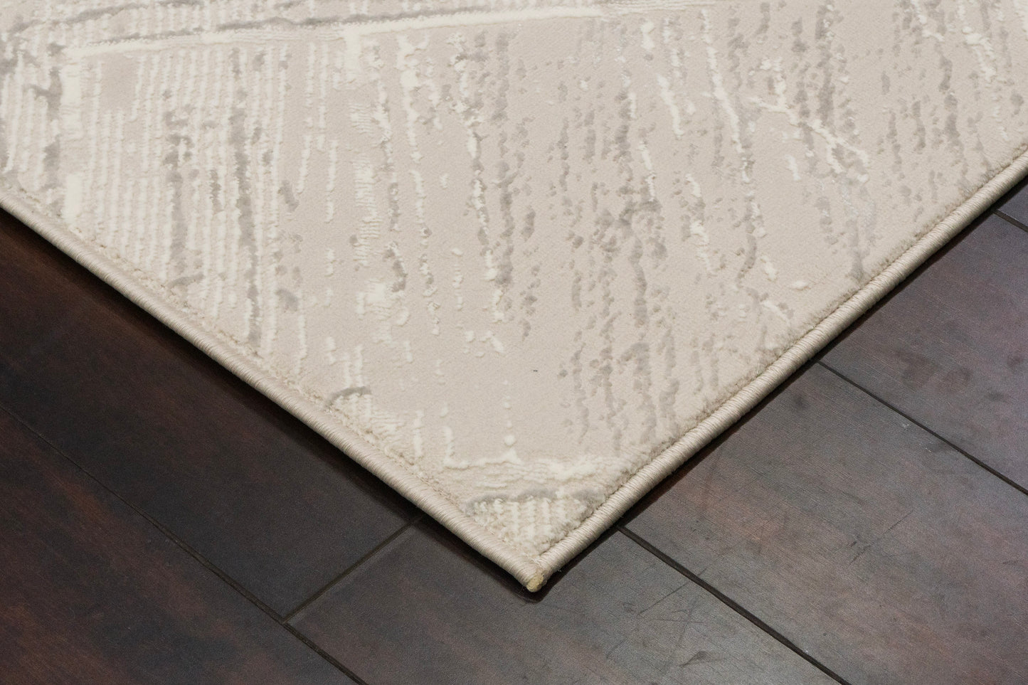 Atlas Modern Grey/Ivory Geometric Medium Pile Rug