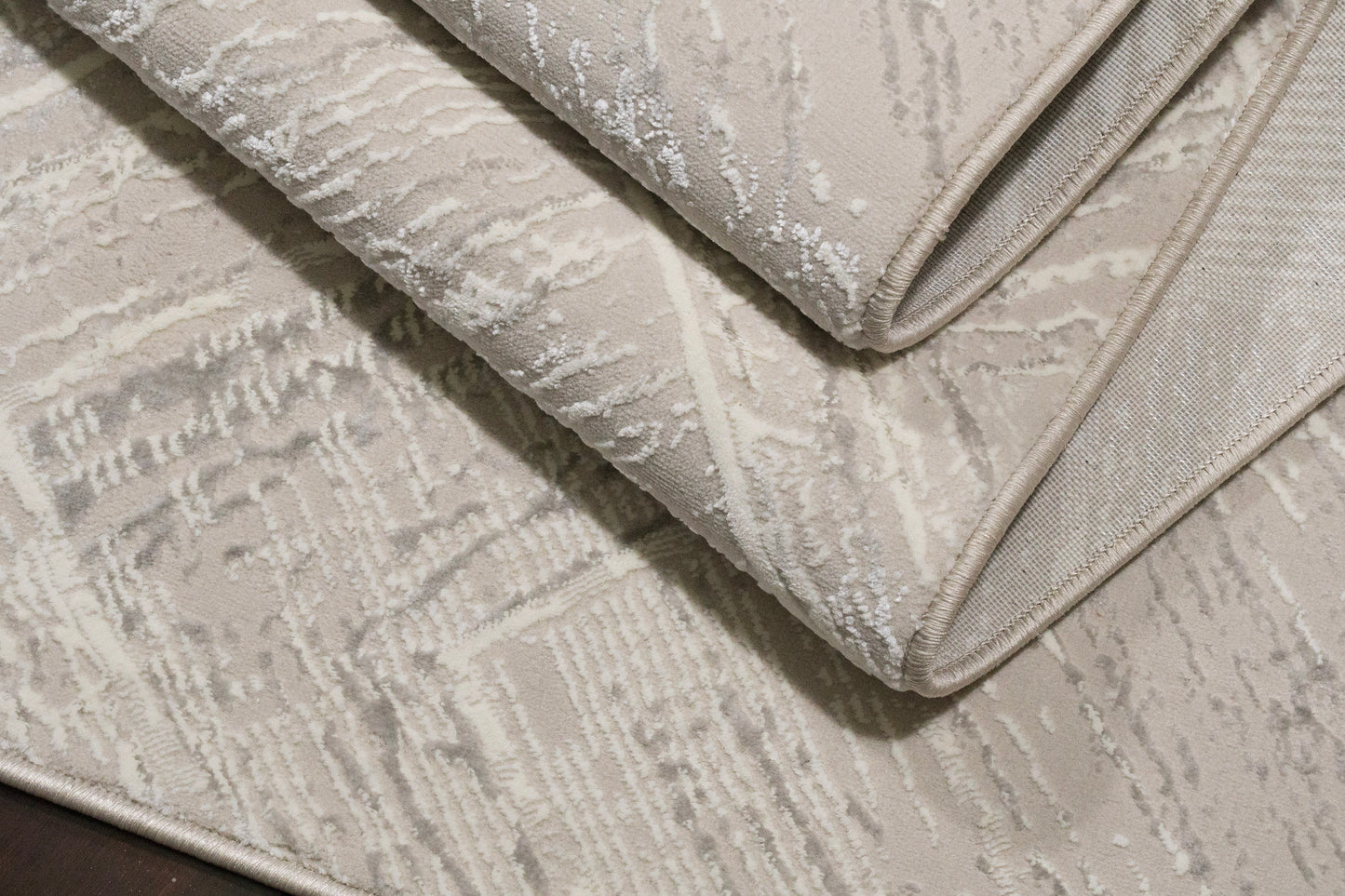 Atlas Modern Grey/Ivory Geometric Medium Pile Rug