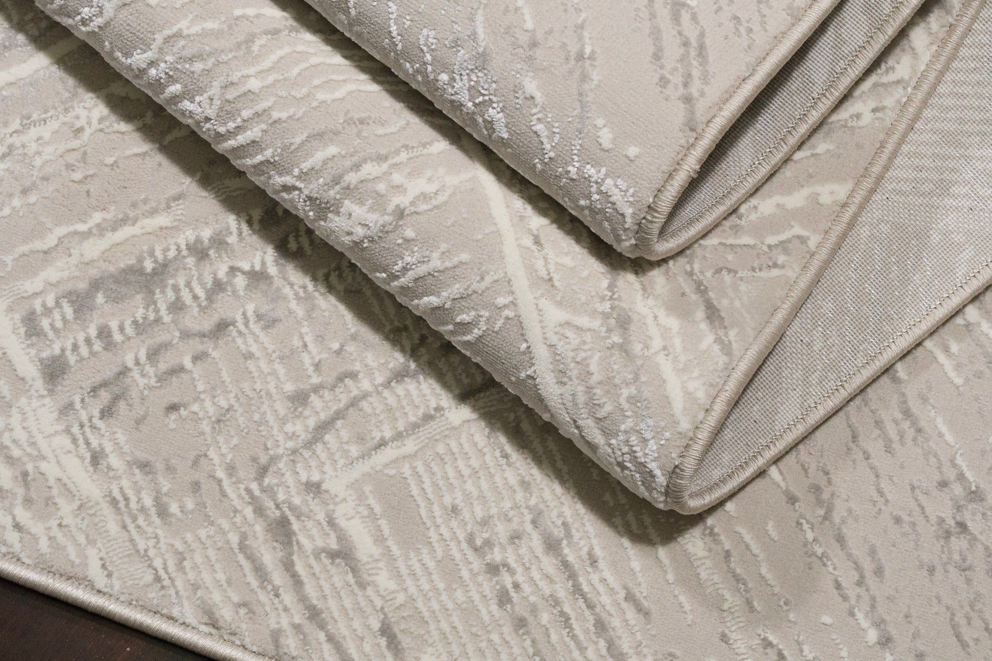 Atlas Modern Grey/Ivory Geometric Medium Pile Rug