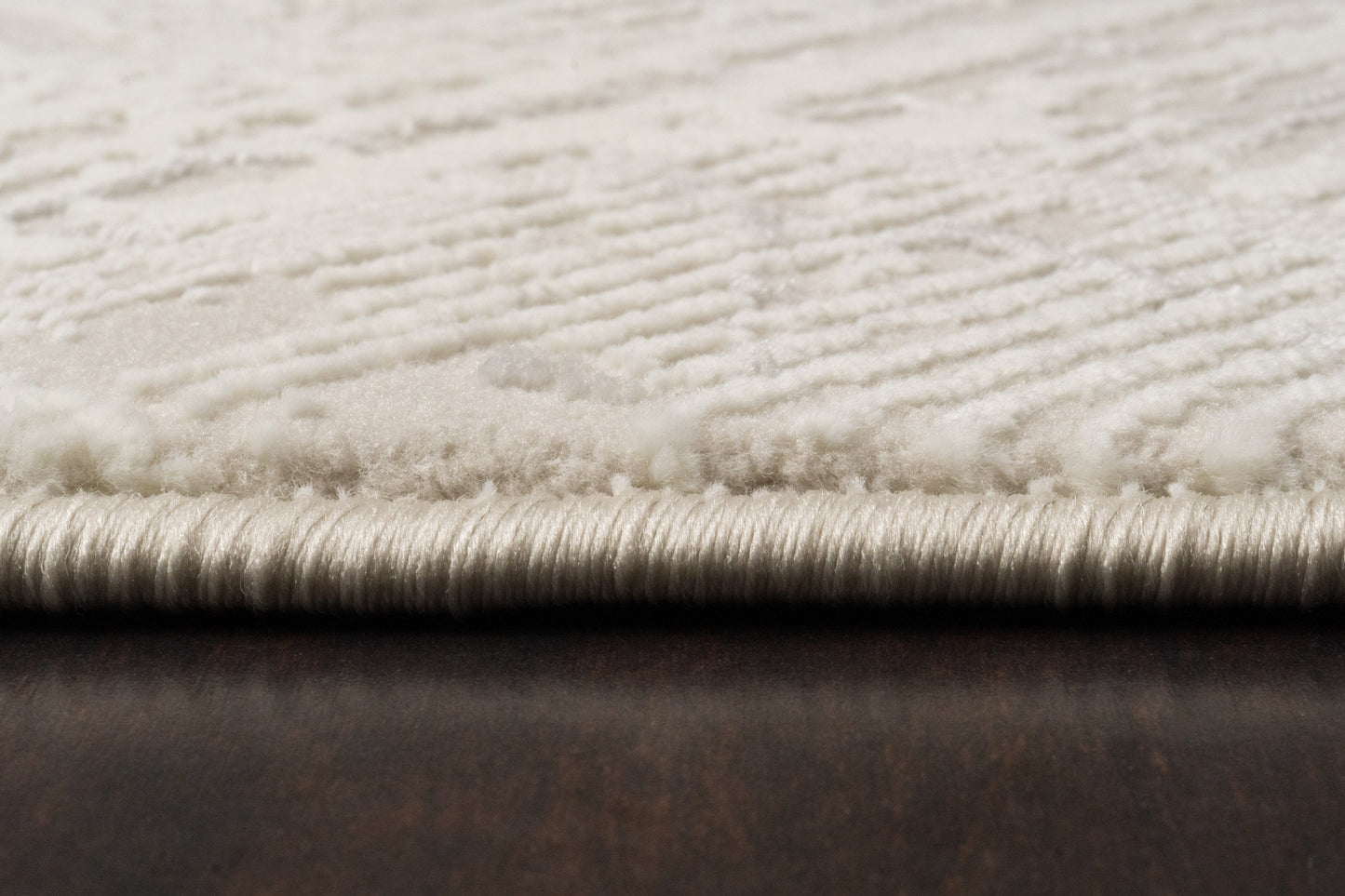Atlas Modern Grey/Ivory Geometric Medium Pile Rug