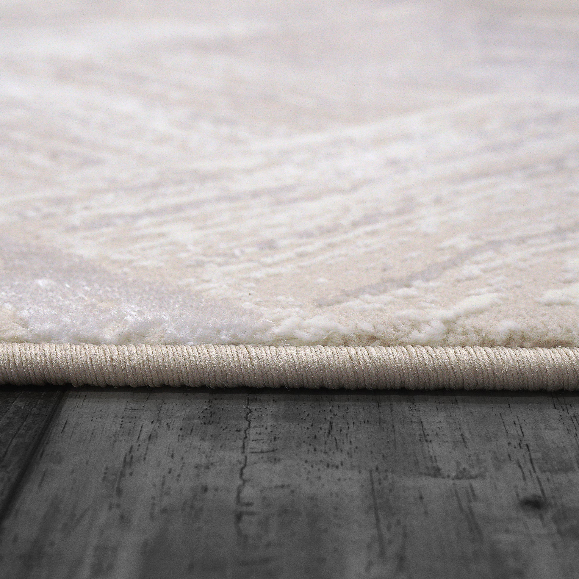 Atlas Modern Grey/Ivory Geometric Medium Pile Rug