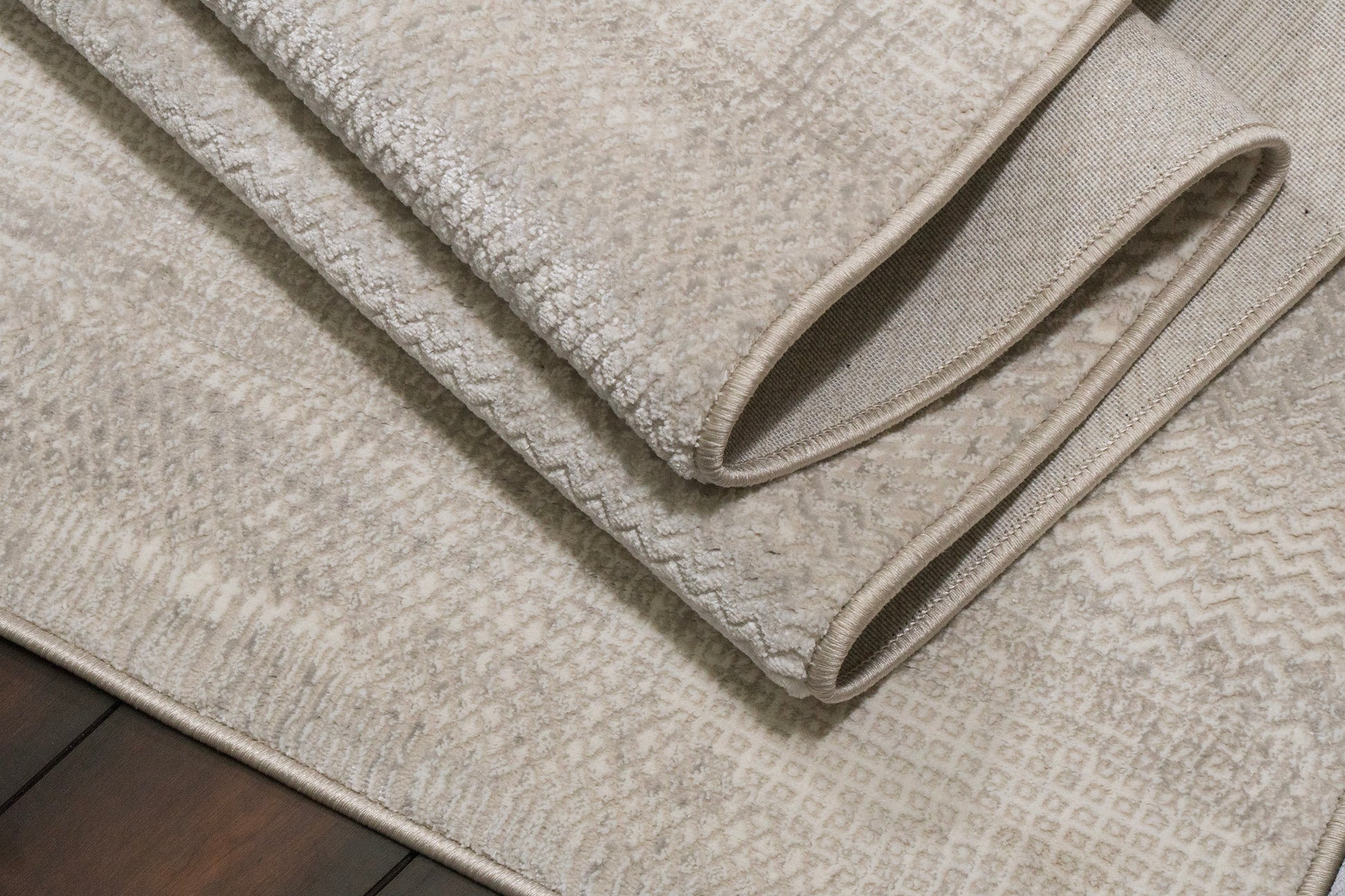 Atlas Modern Beige/Grey Geometric Medium Pile Rug