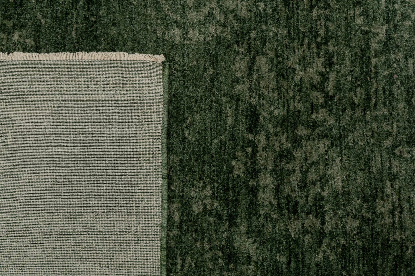 Atmos Traditional Green Medallion Medium Pile Rug