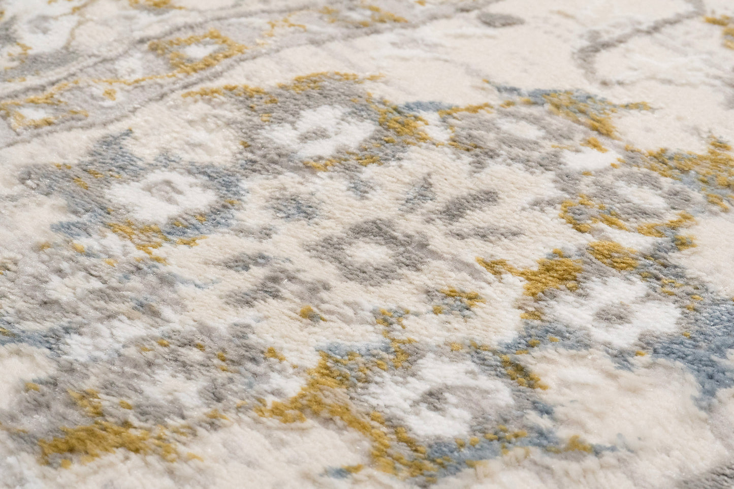 Azure Traditional Ivory/Grey/Blue Floral Medium Pile Rug