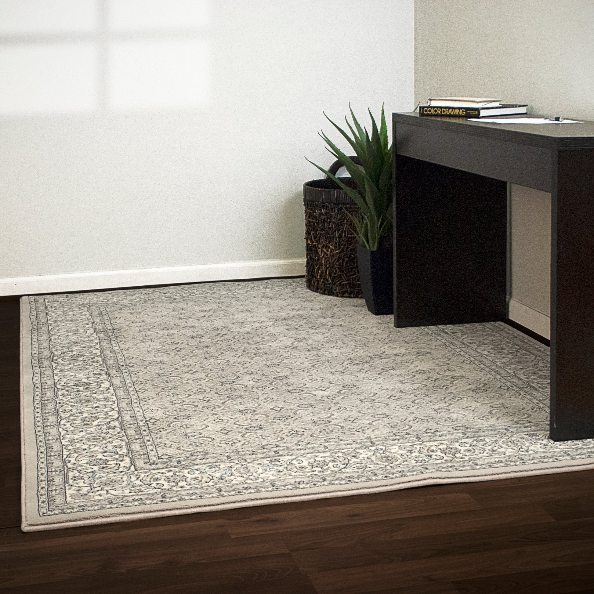 Ancient Garden Traditional Soft Grey/Cream Classic Medium Pile Rug