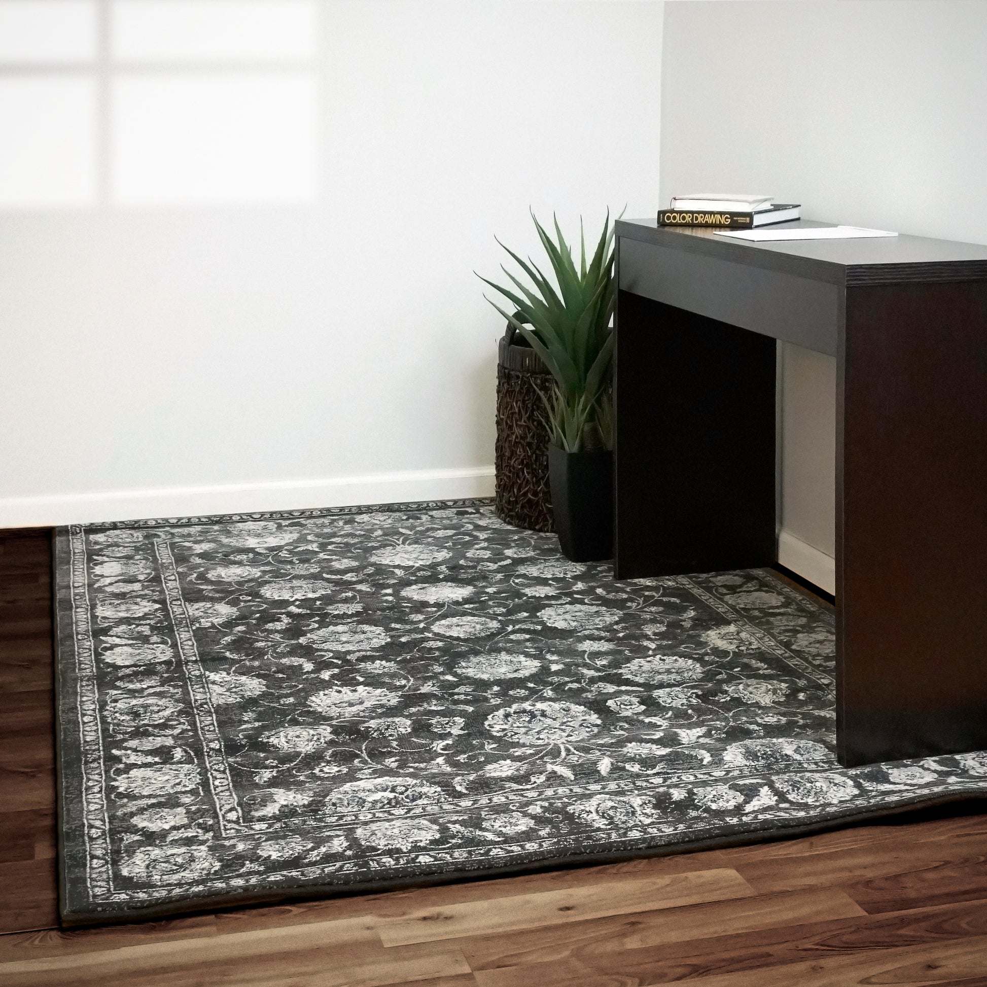 Ancient Garden Traditional Charcoal/Silver Classic Medium Pile Rug