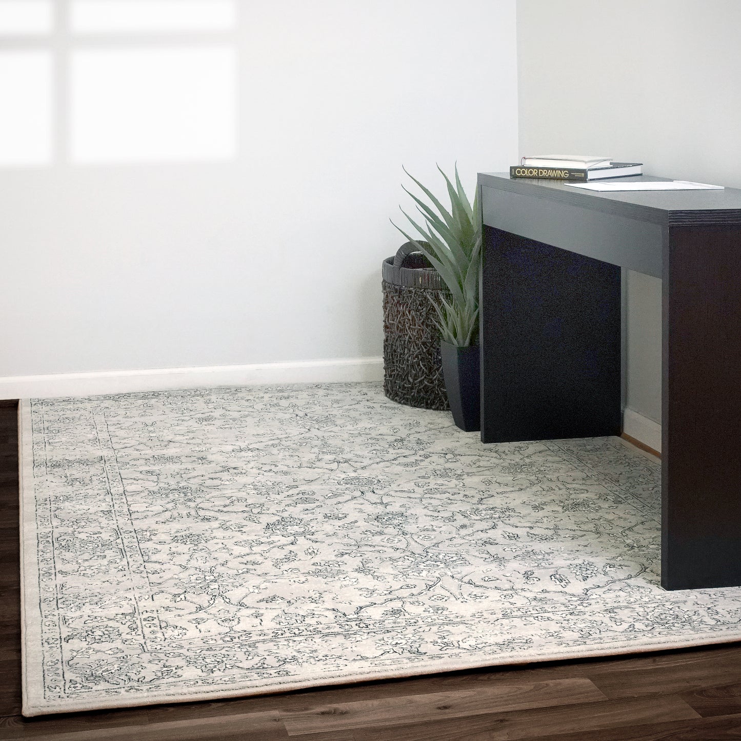 Ancient Garden Traditional Silver/Grey Classic Medium Pile Rug